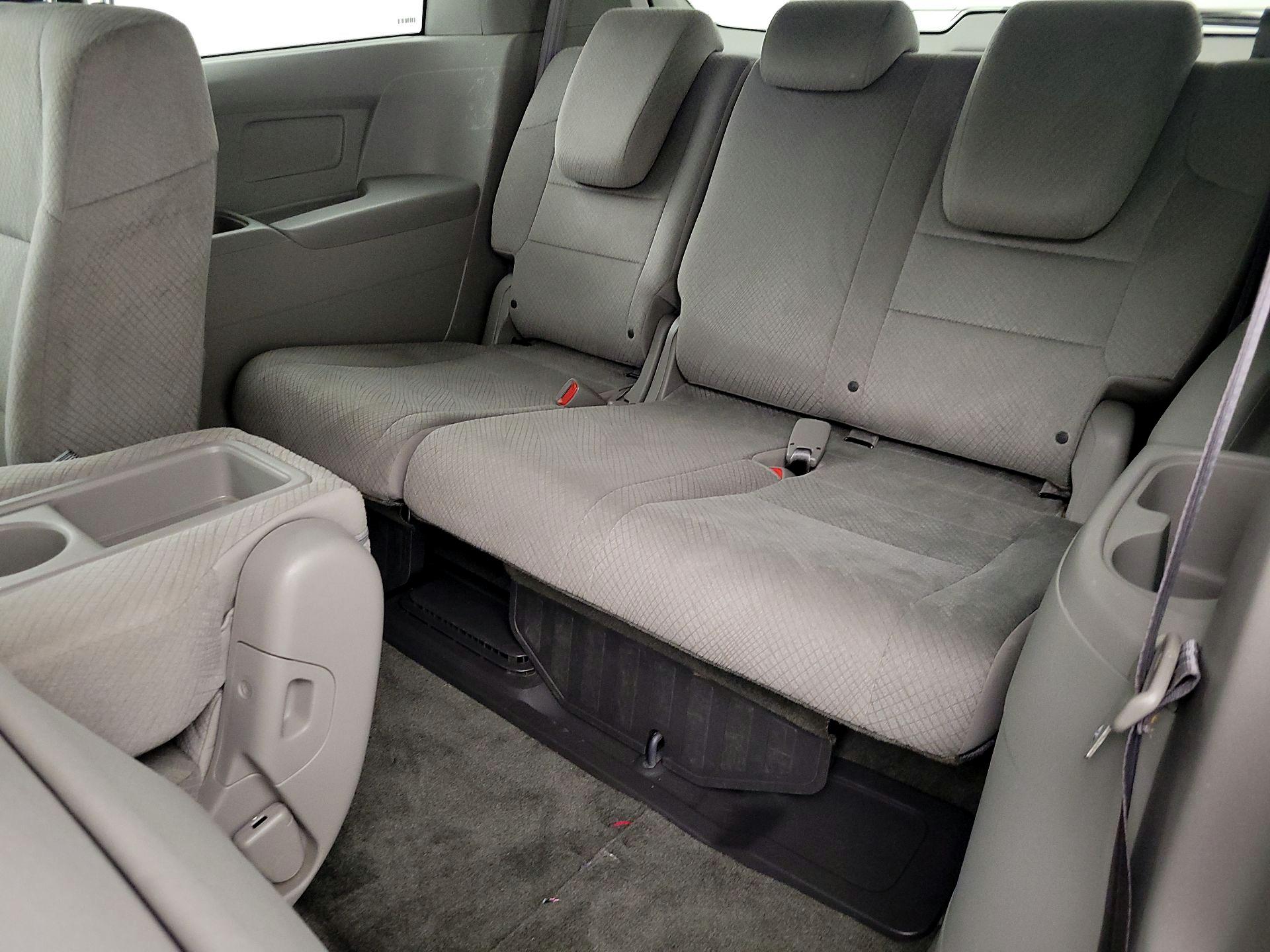Thumbnail: 2015 Honda Odyssey - 20