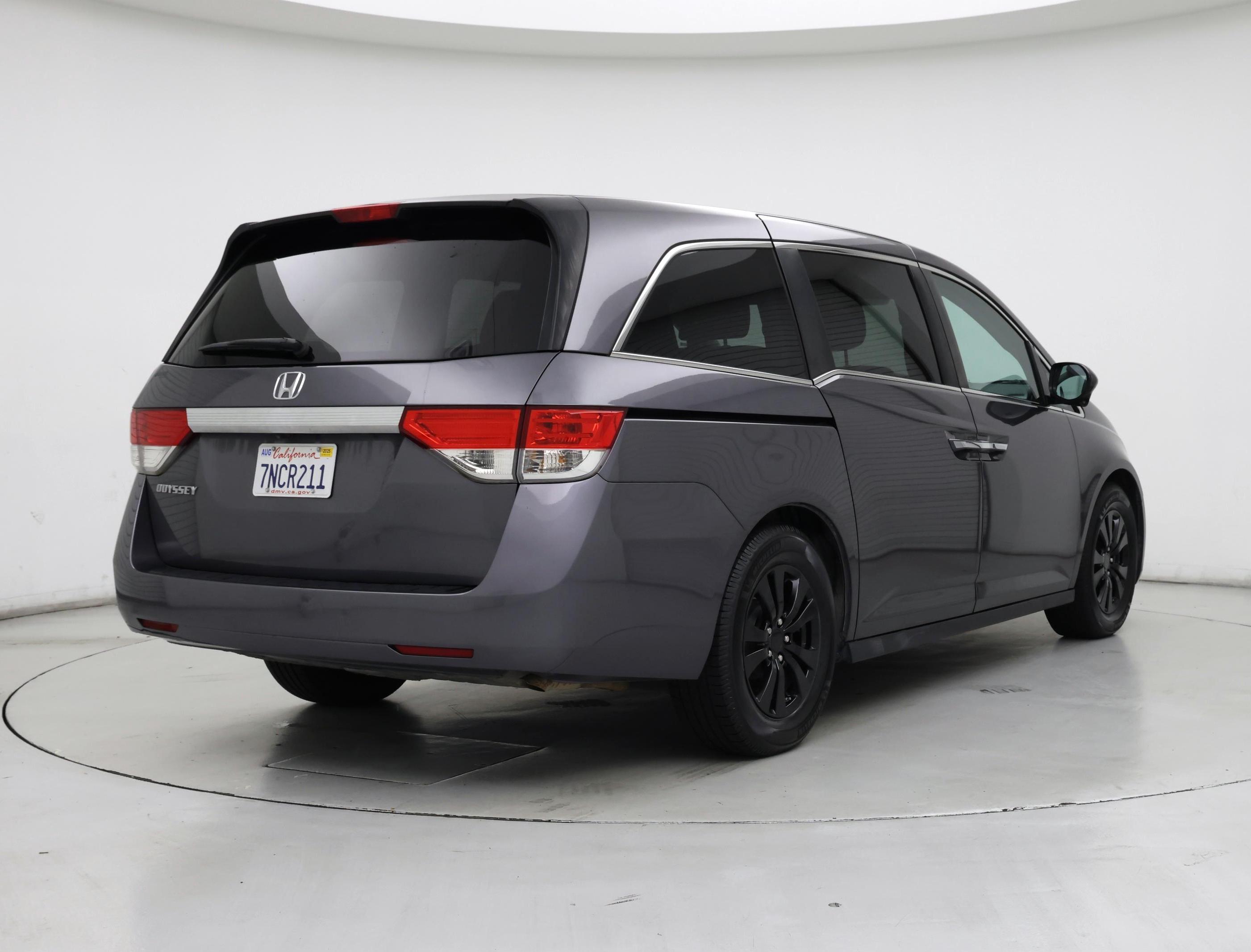 Thumbnail: 2015 Honda Odyssey - 8