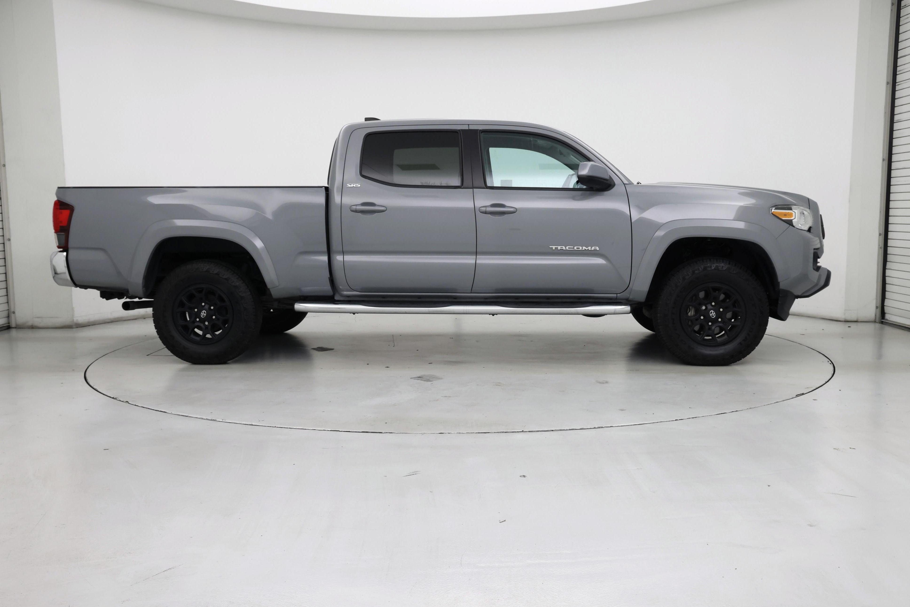 Thumbnail: 2020 Toyota Tacoma - 7