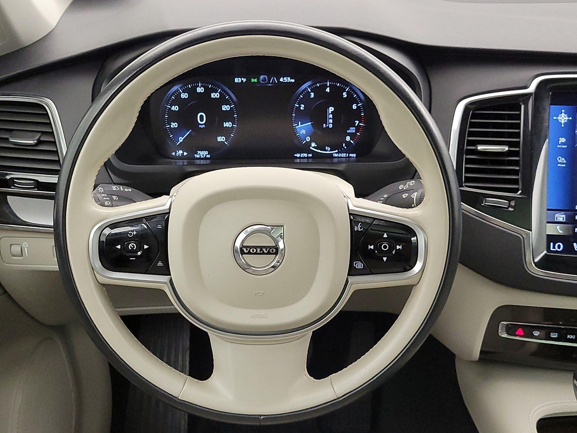Thumbnail: 2017 Volvo XC90 - 10