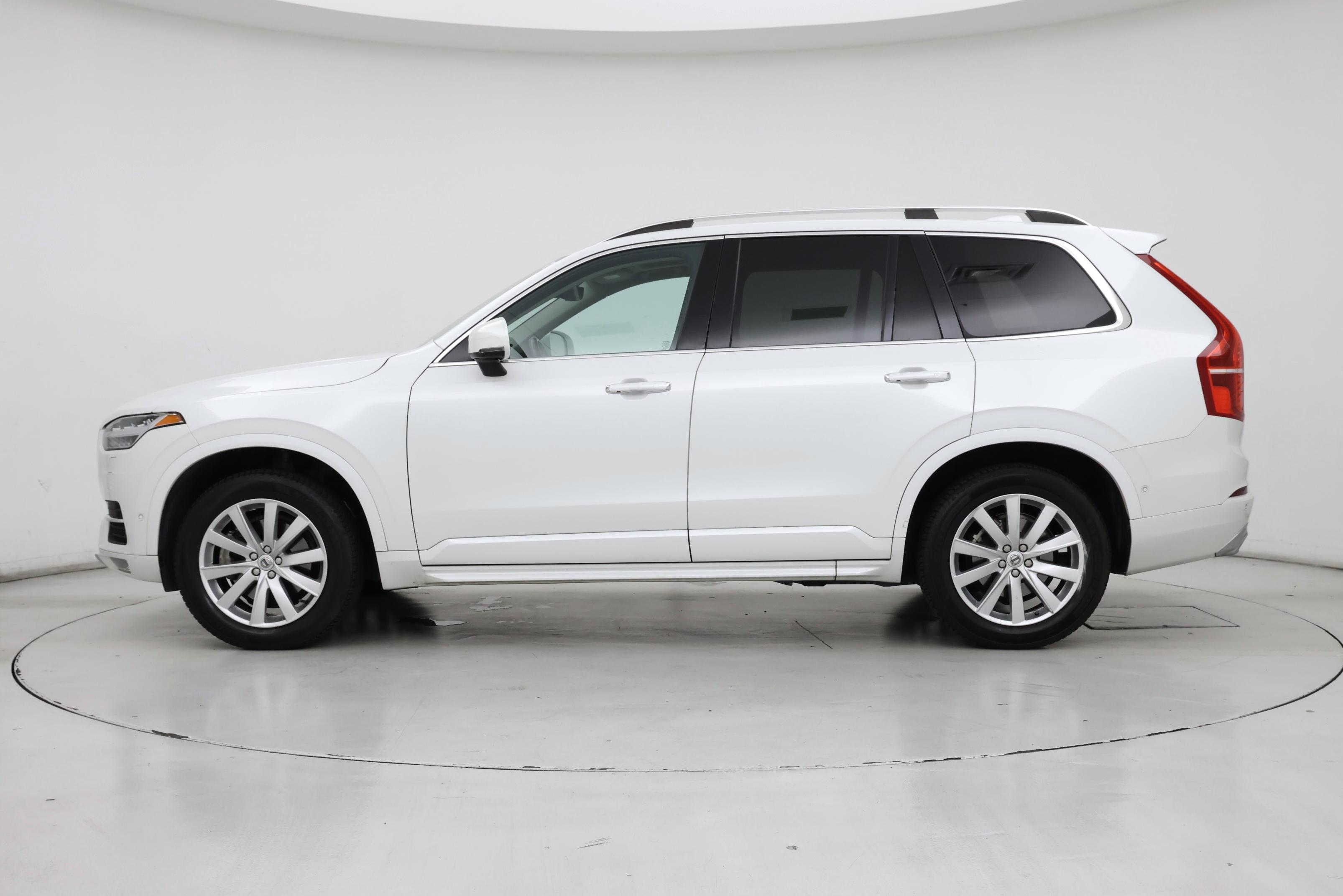 Thumbnail: 2017 Volvo XC90 - 3