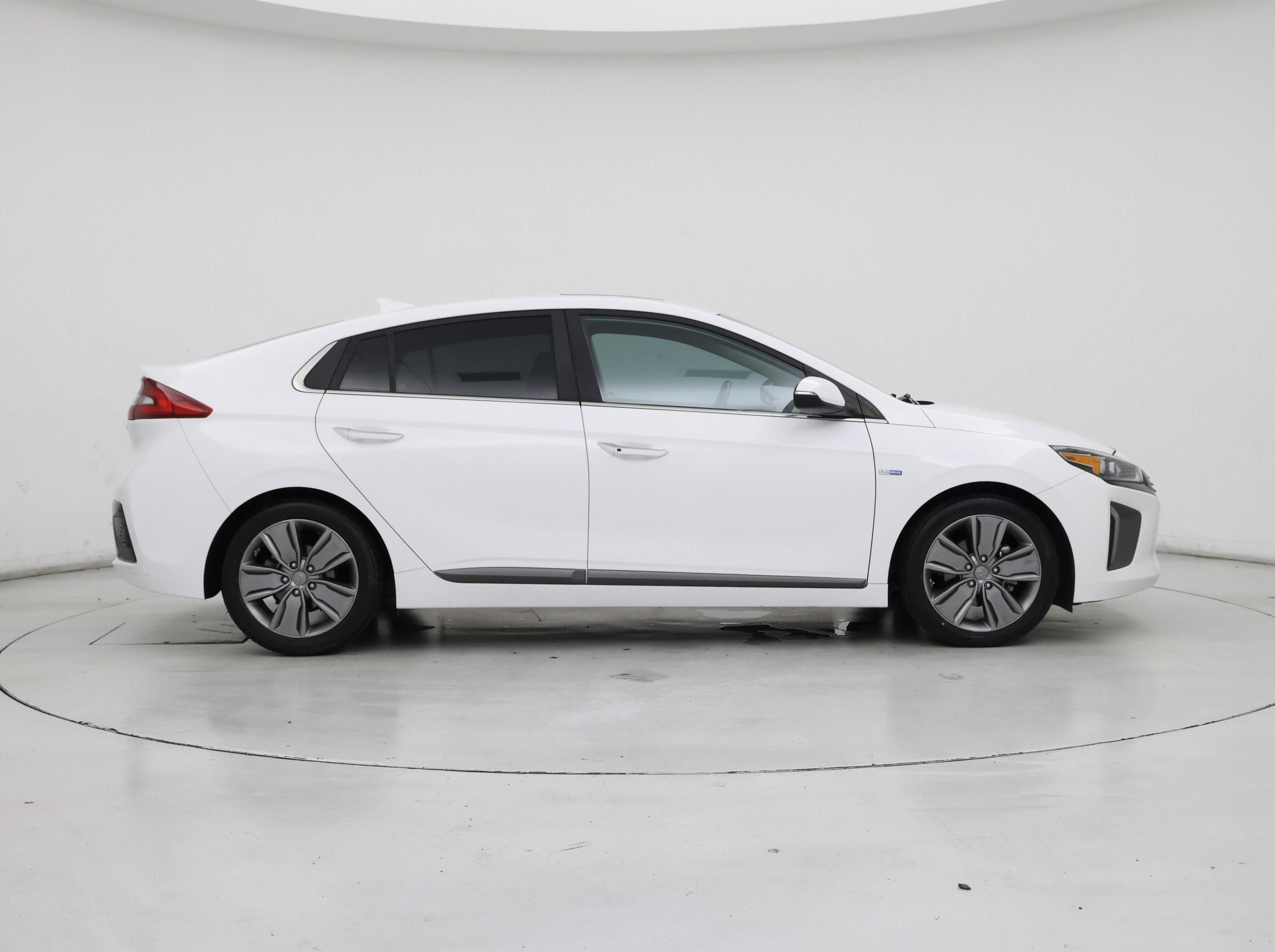 Thumbnail: 2019 Hyundai Ioniq - 7