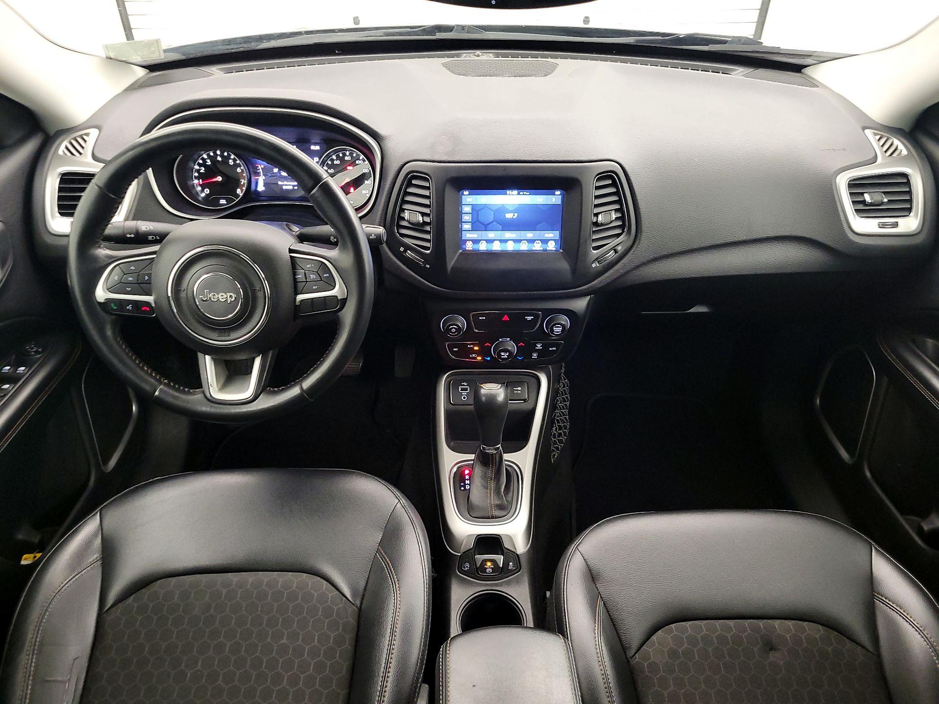 Thumbnail: 2018 Jeep Compass - 9