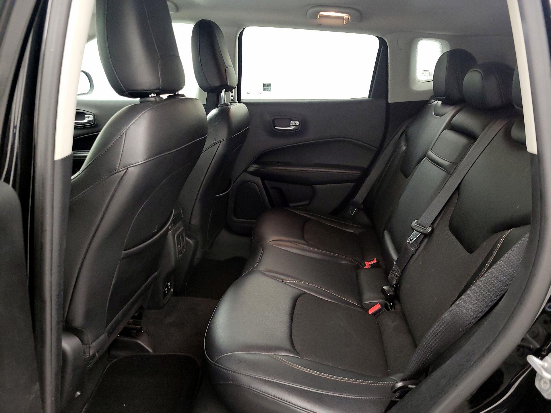 Thumbnail: 2018 Jeep Compass - 19