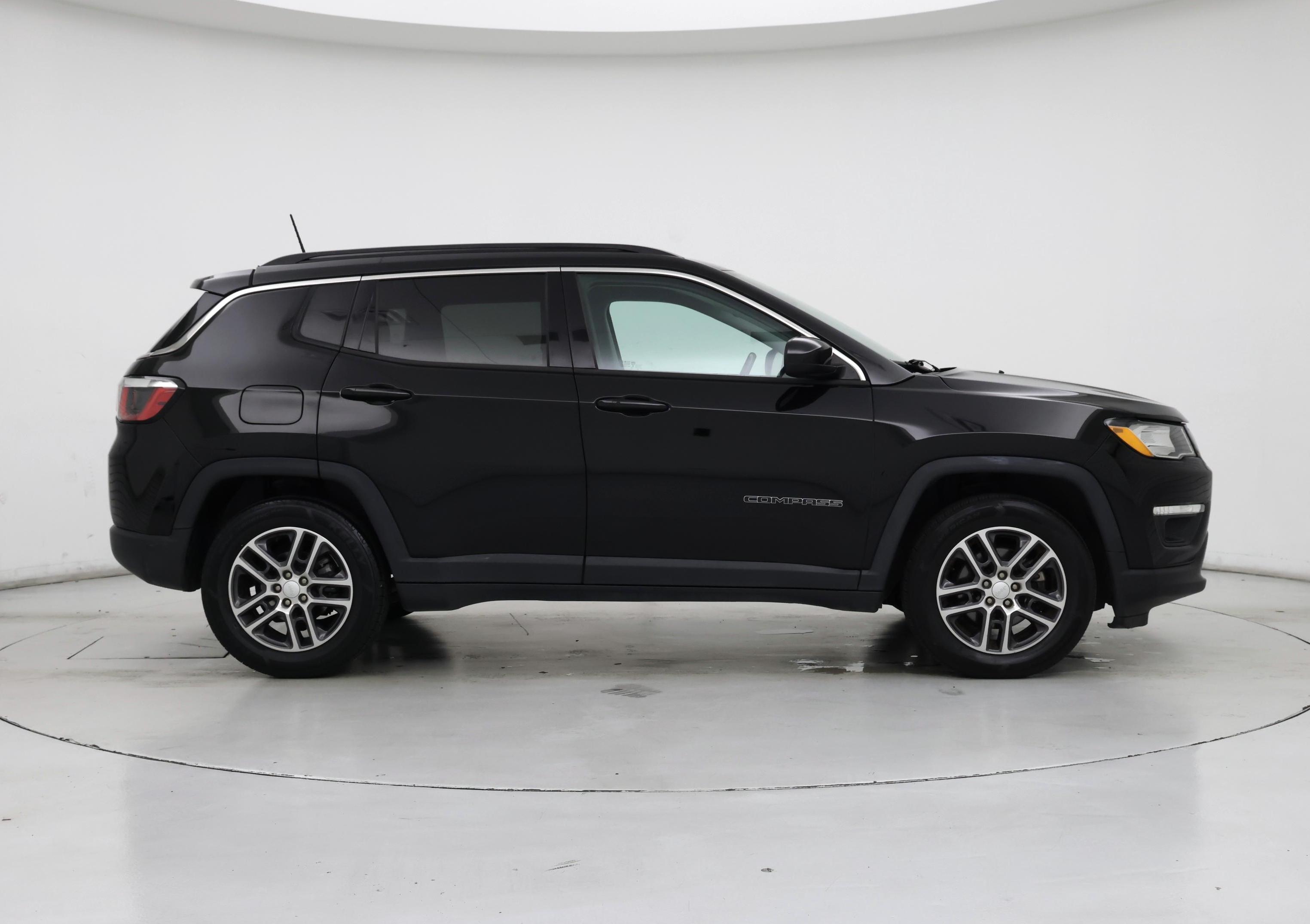 Thumbnail: 2018 Jeep Compass - 7