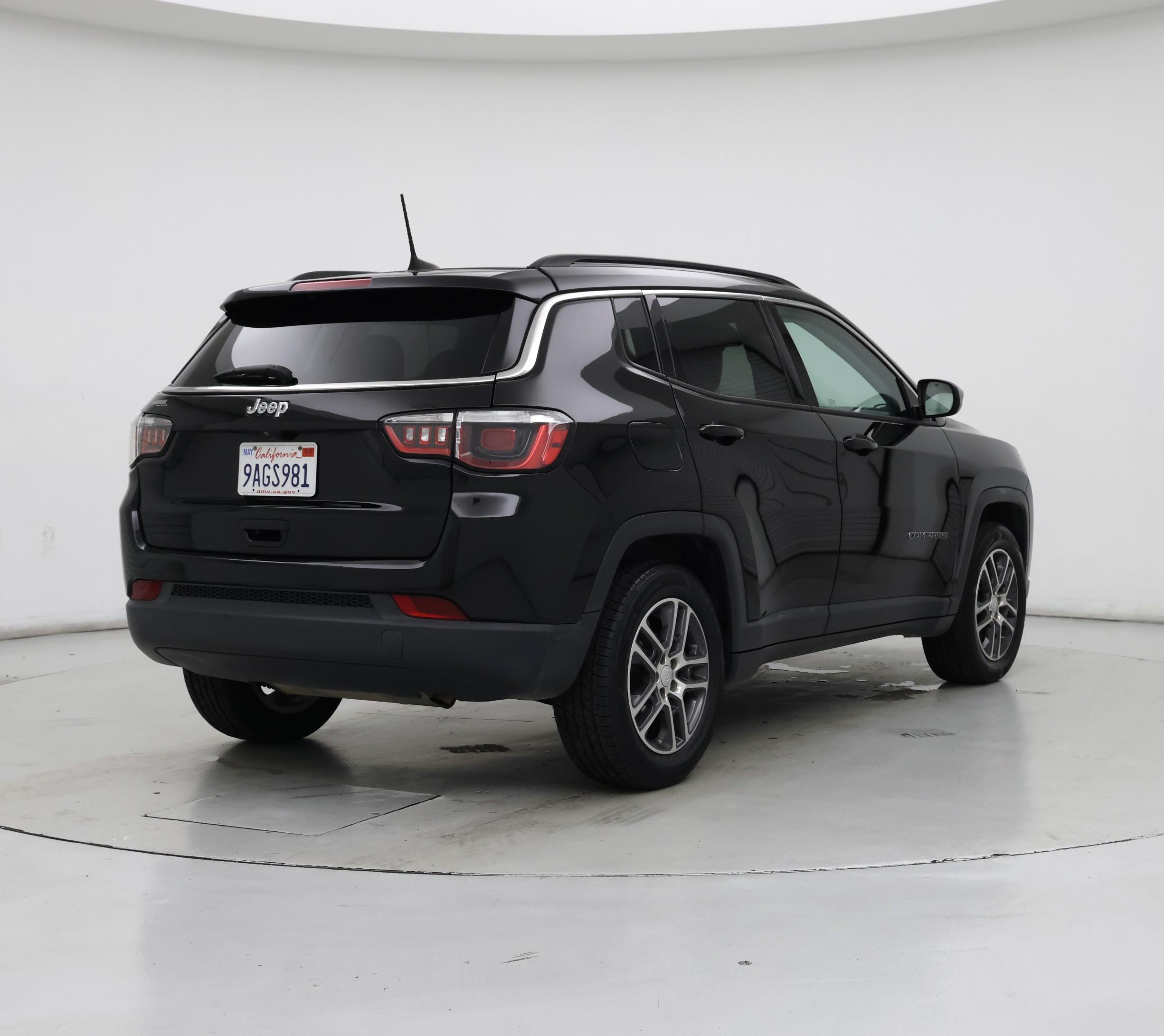 Thumbnail: 2018 Jeep Compass - 8