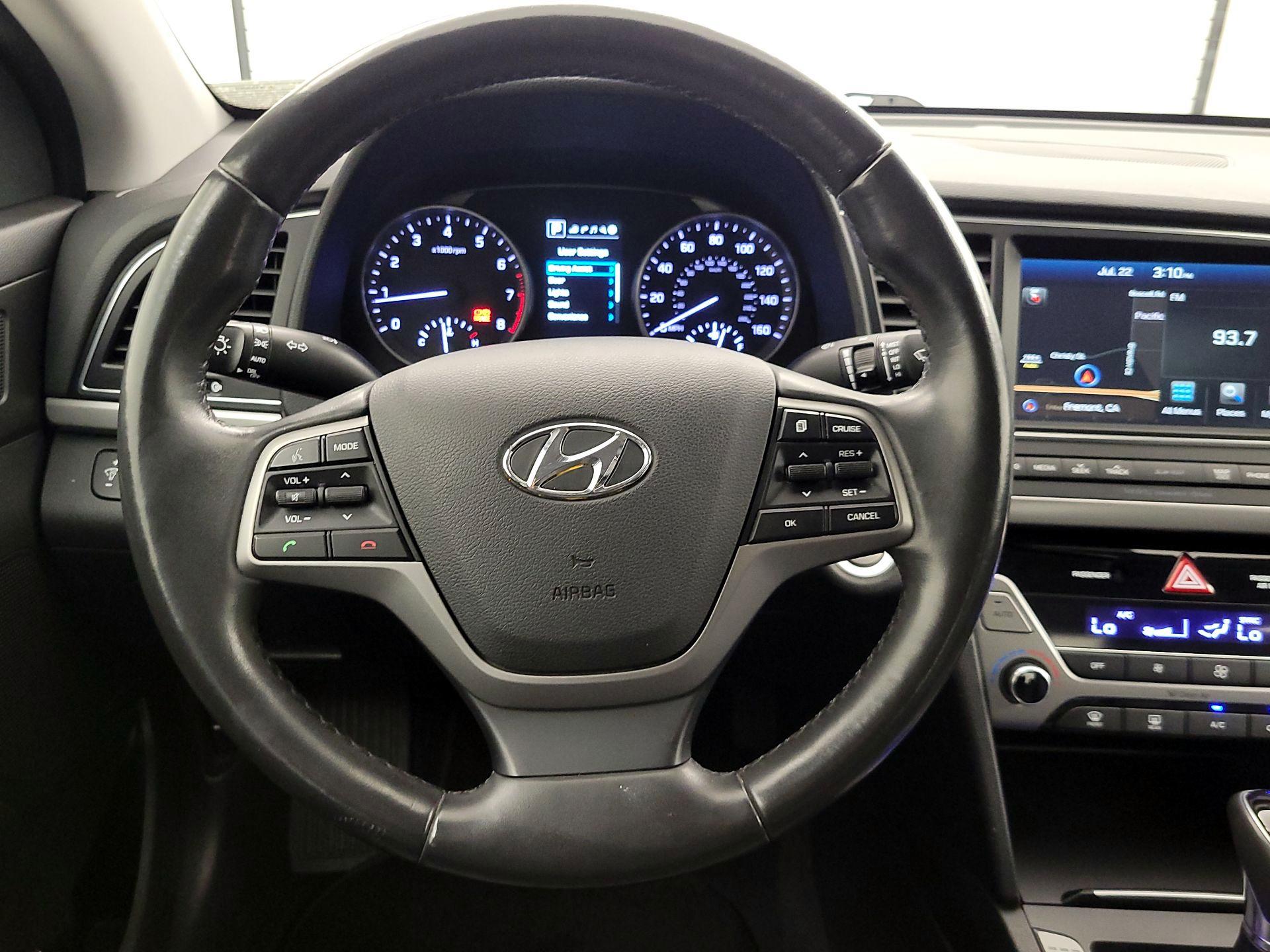 Thumbnail: 2017 Hyundai Elantra - 10