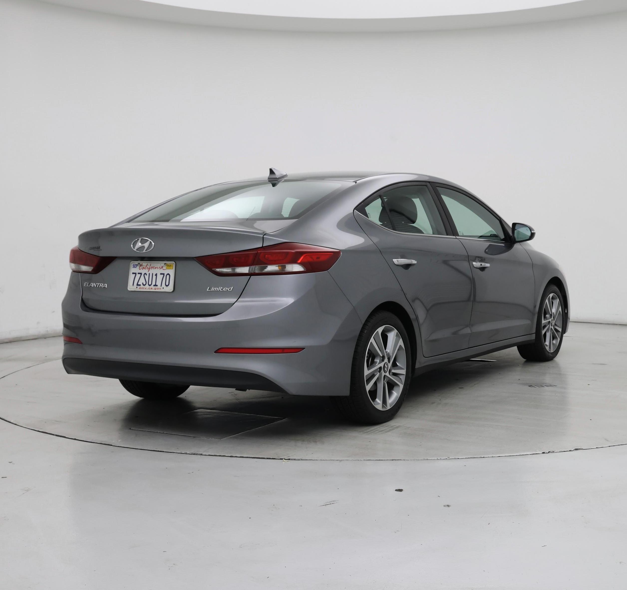 Thumbnail: 2017 Hyundai Elantra - 8
