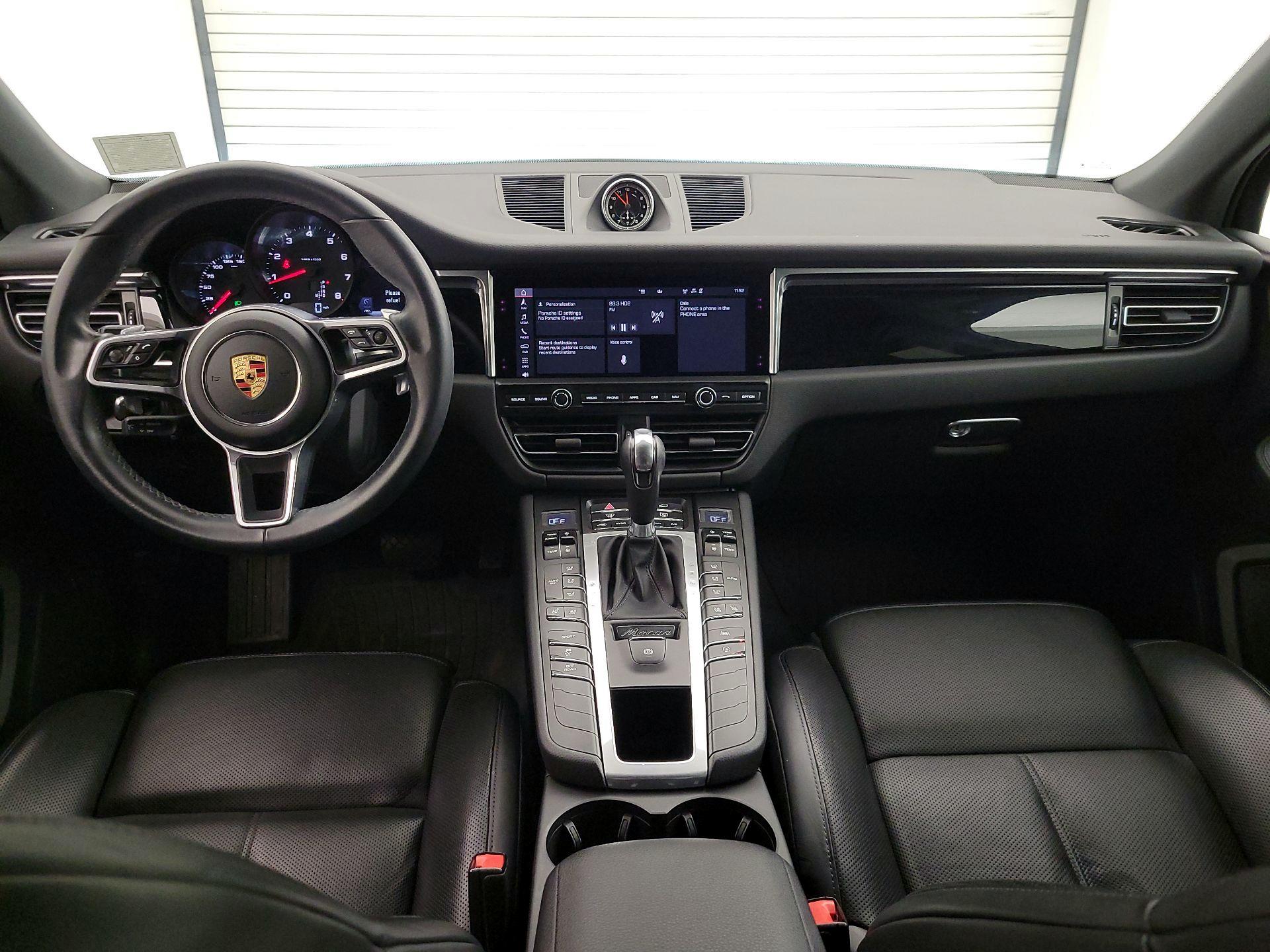 Thumbnail: 2020 Porsche Macan - 9