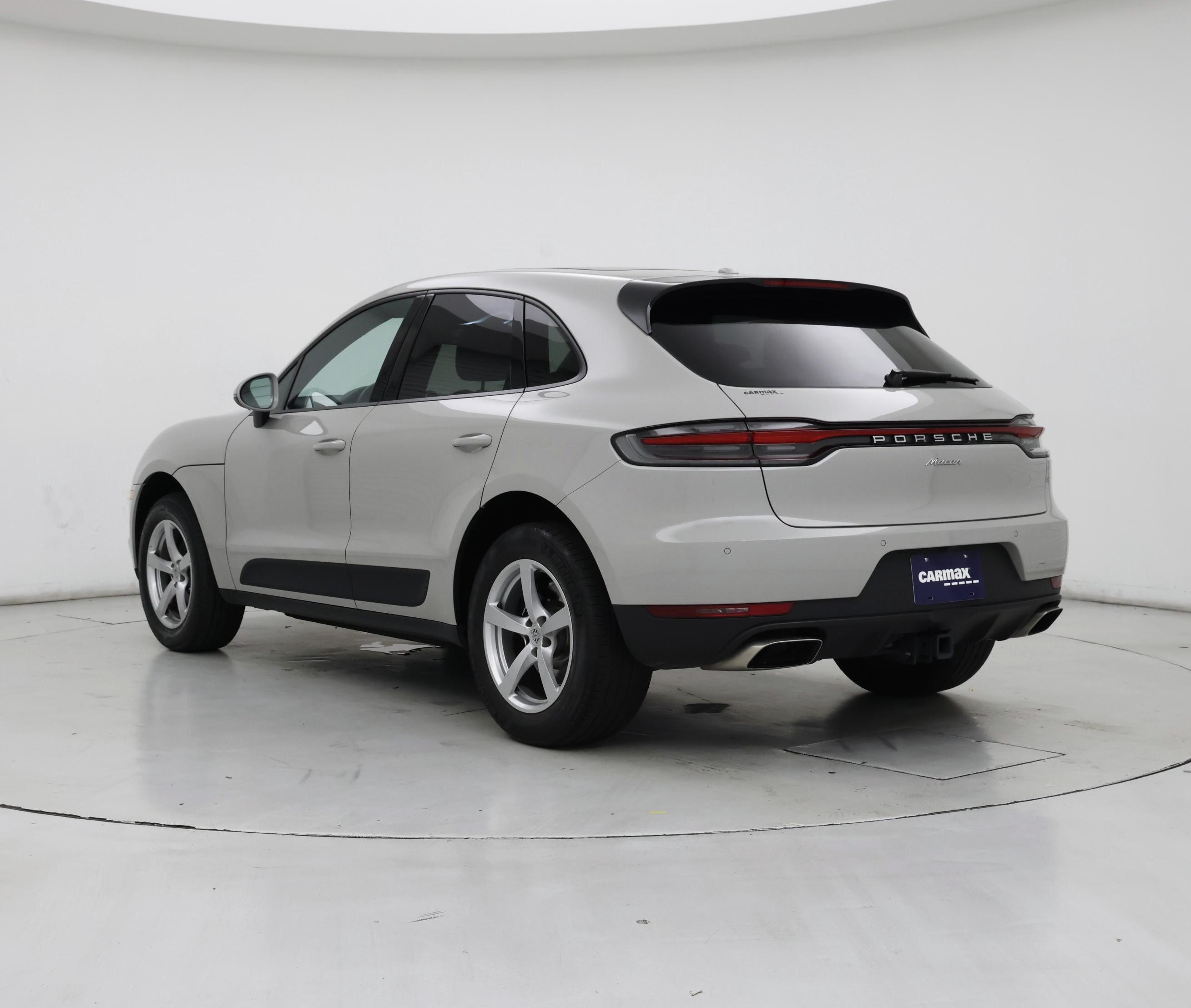 Thumbnail: 2020 Porsche Macan - 2