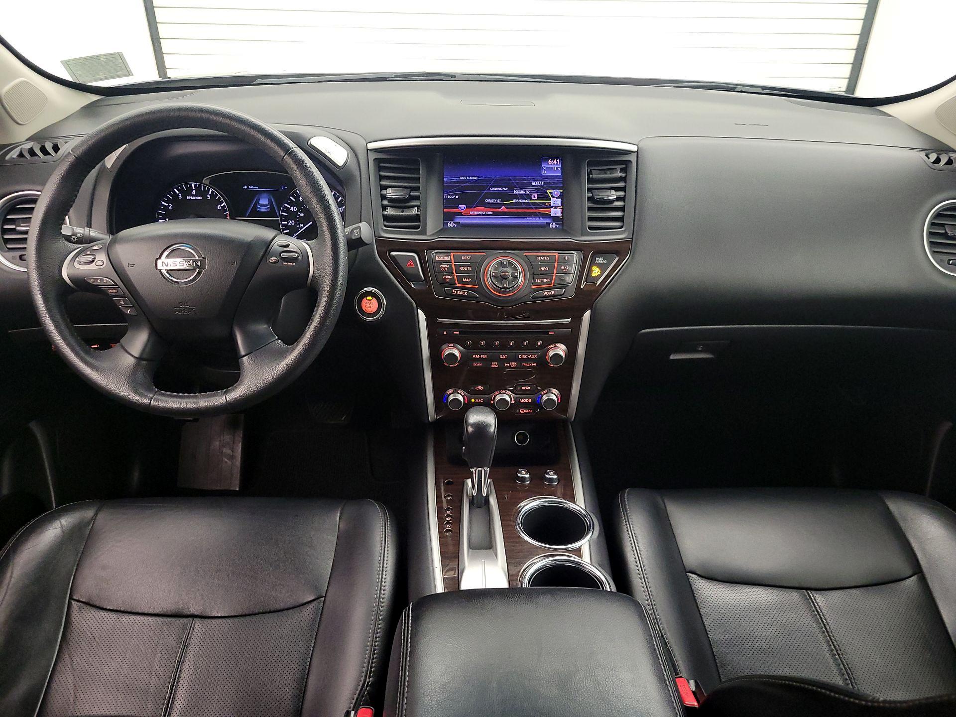 Thumbnail: 2013 Nissan Pathfinder - 9