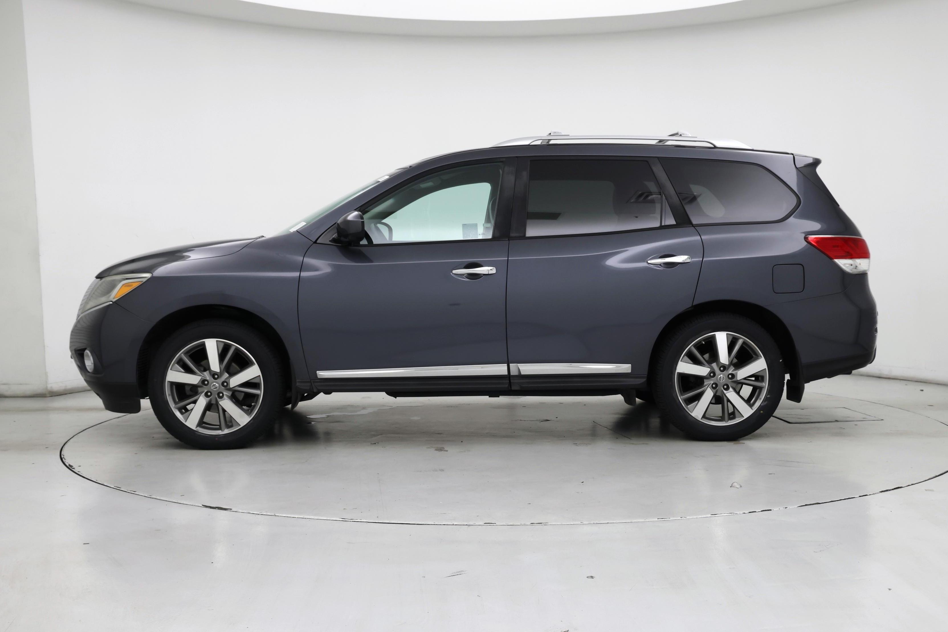 Thumbnail: 2013 Nissan Pathfinder - 3