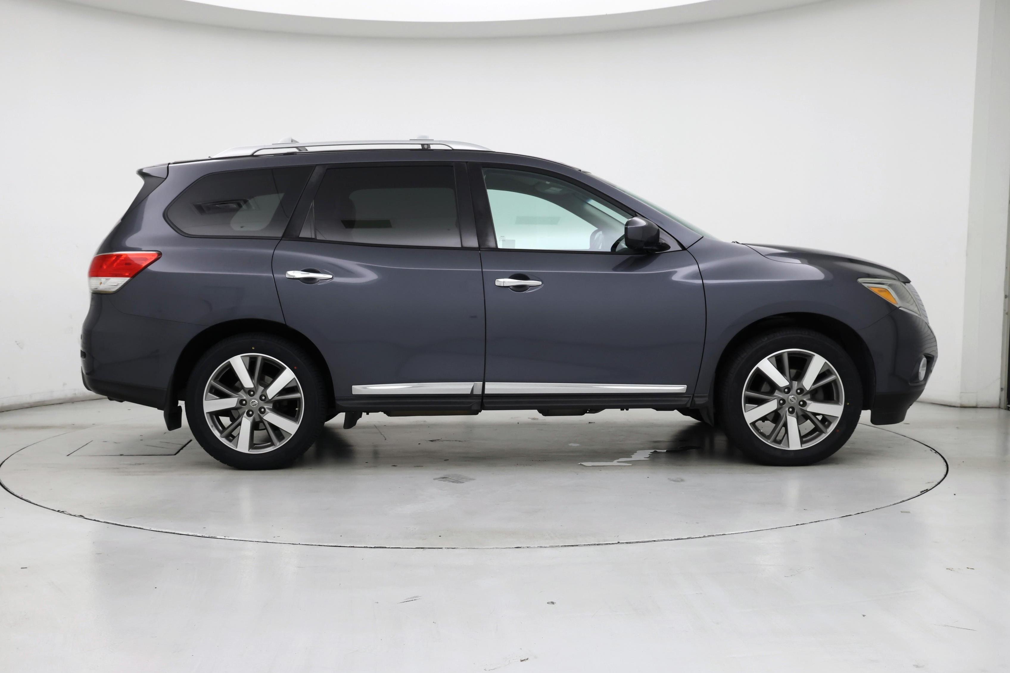 Thumbnail: 2013 Nissan Pathfinder - 7