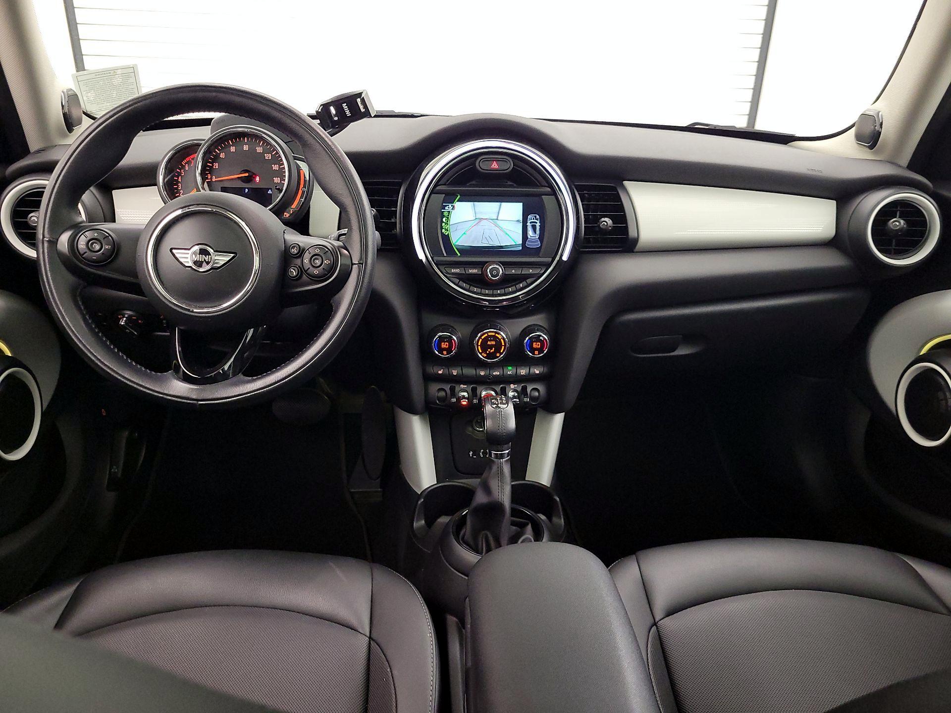 Thumbnail: 2018 MINI Cooper Hardtop - 9