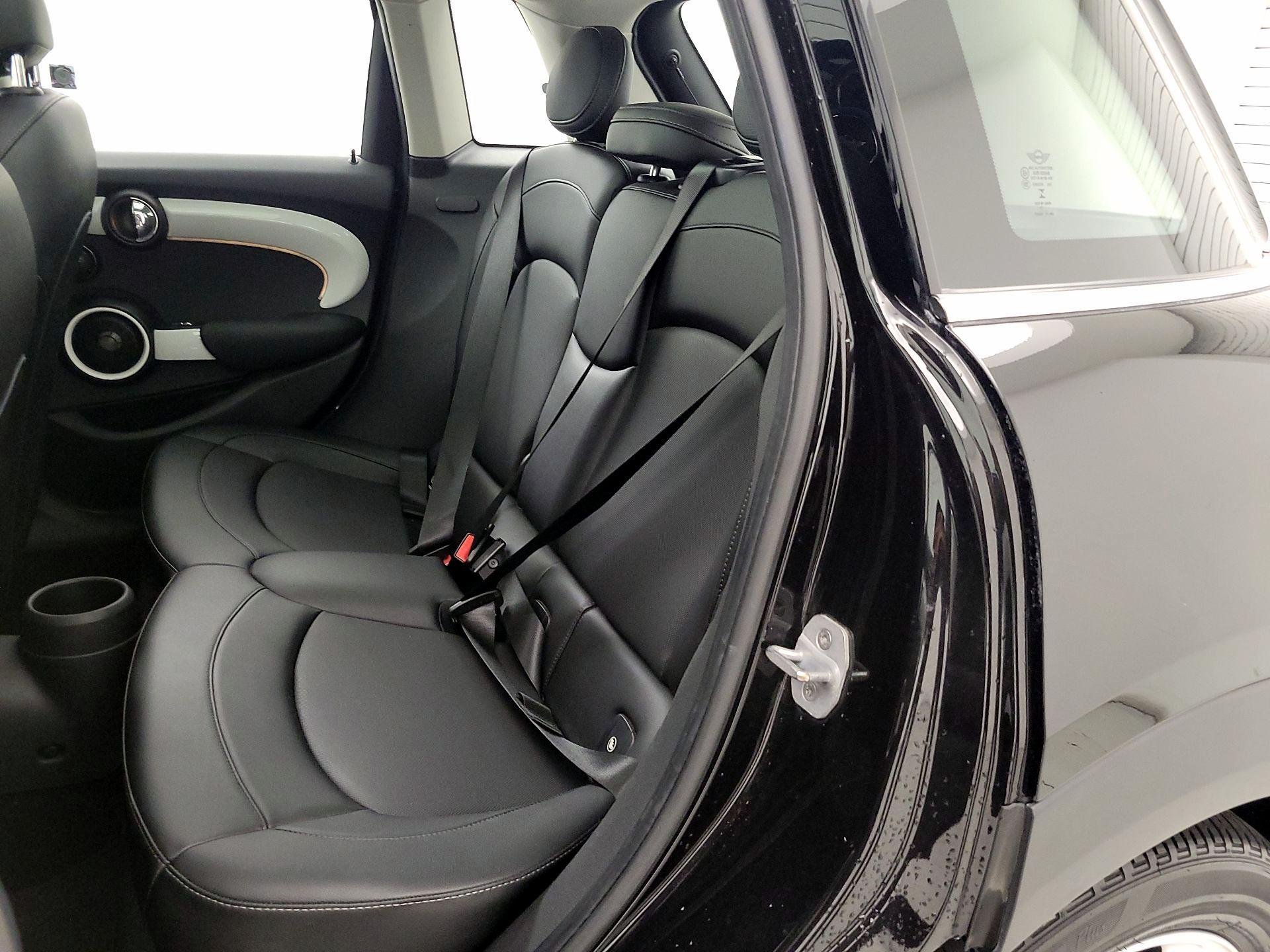 Thumbnail: 2018 MINI Cooper Hardtop - 20