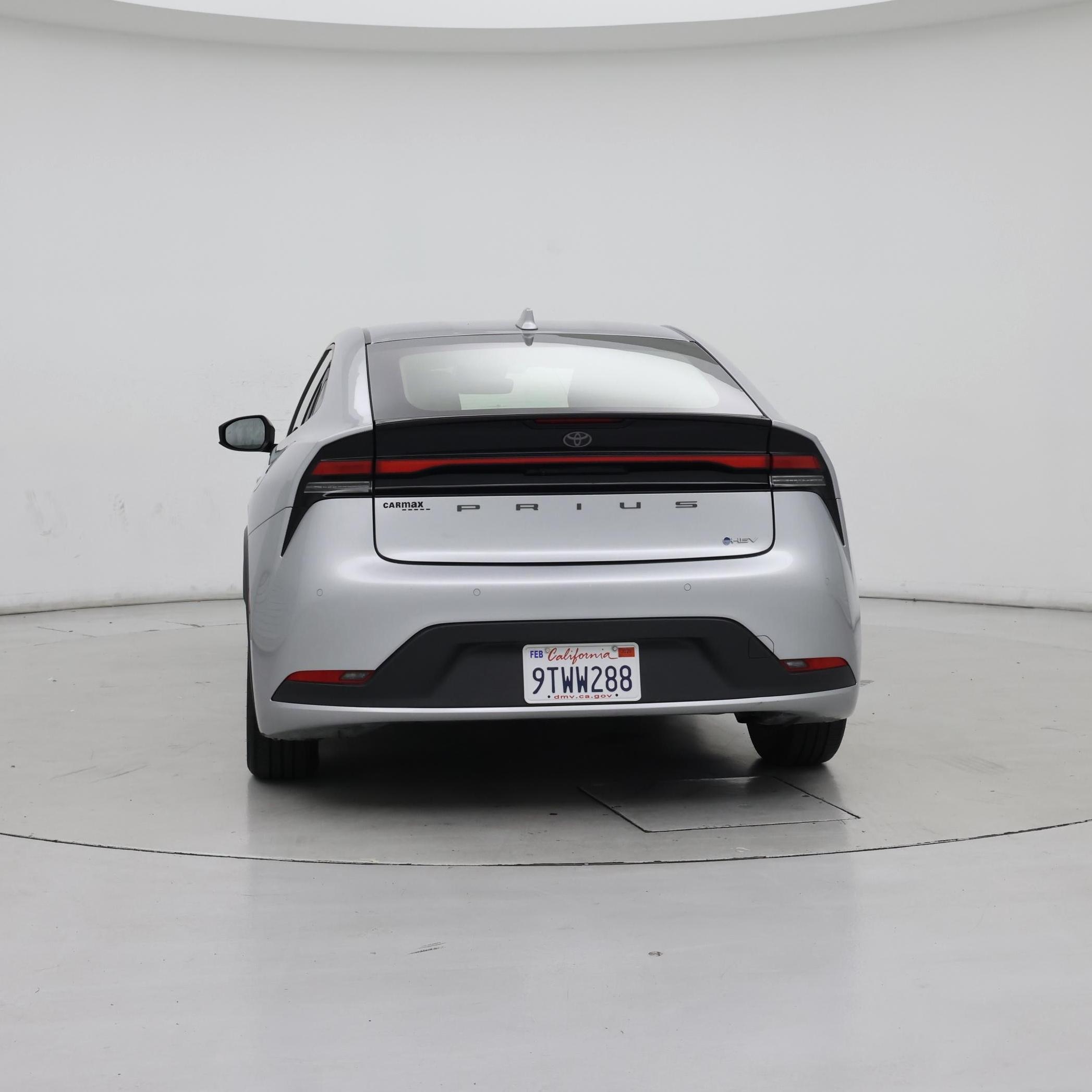 Thumbnail: 2024 Toyota Prius - 6