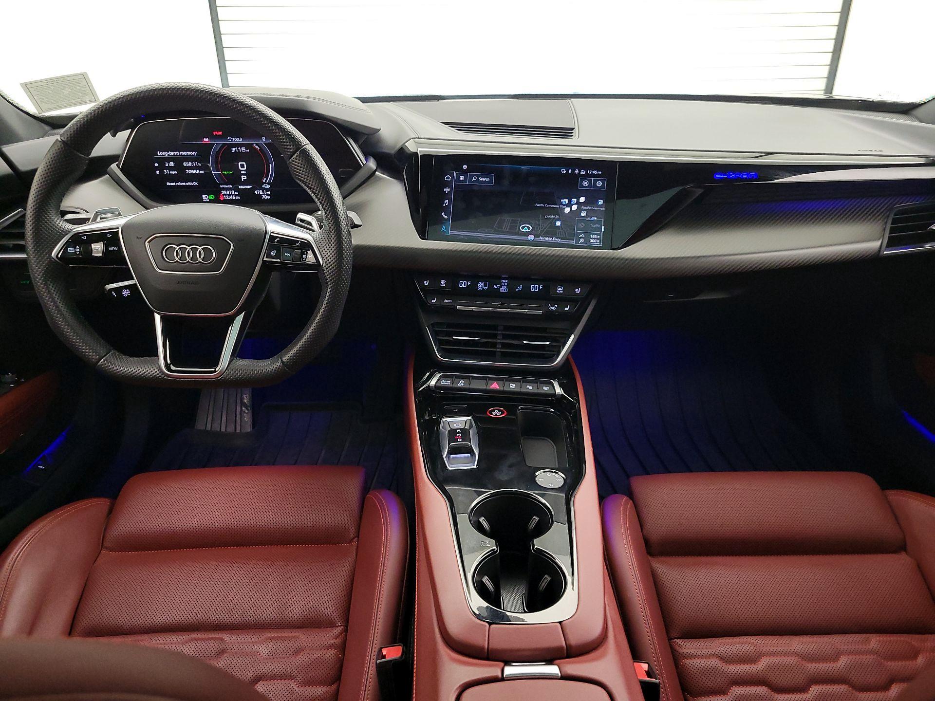 Thumbnail: 2022 Audi e-tron GT - 9