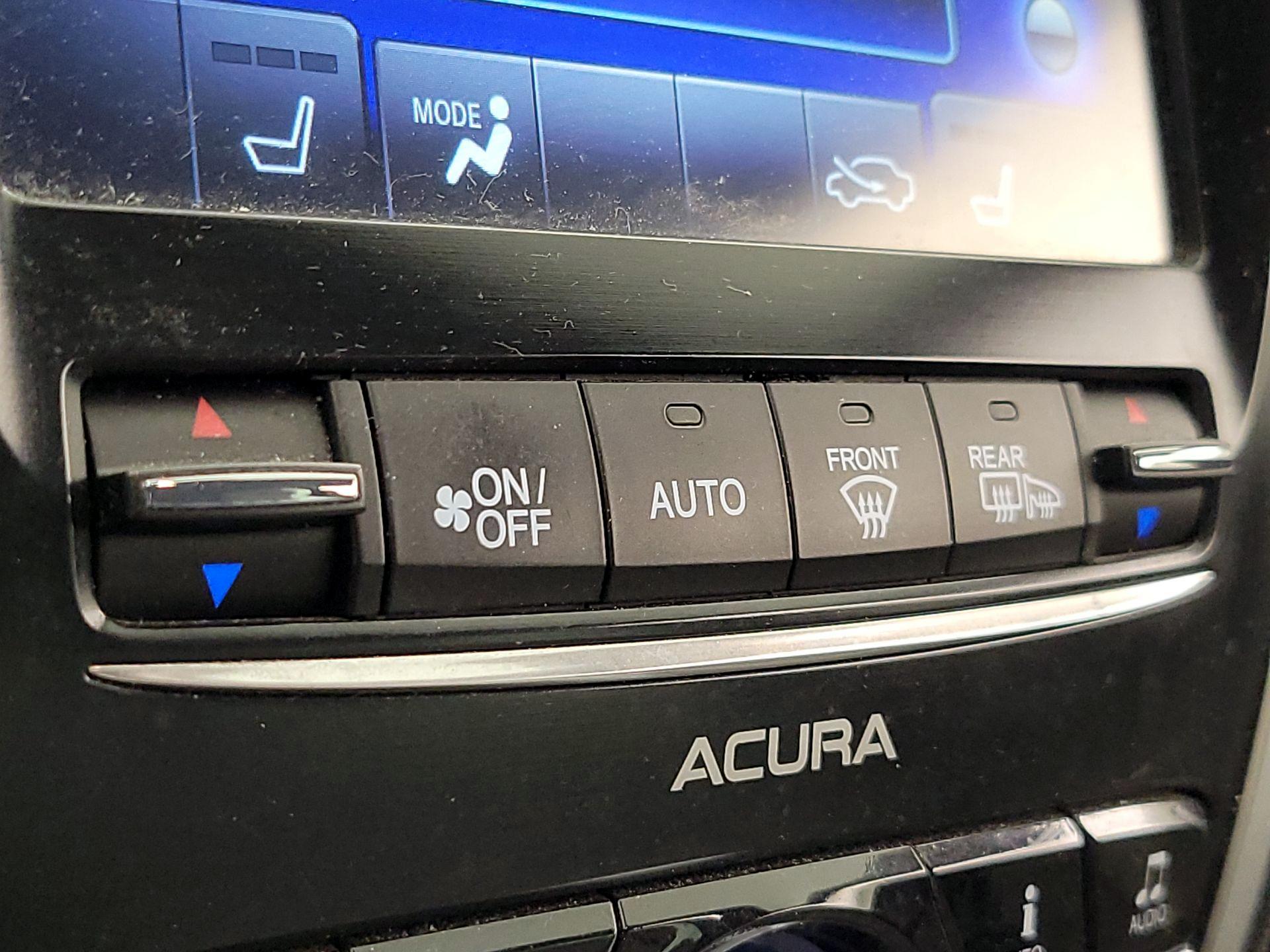 Thumbnail: 2015 Acura TLX - 17