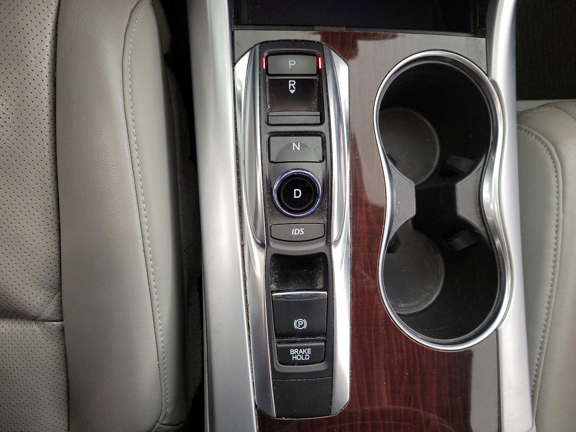Thumbnail: 2015 Acura TLX - 18