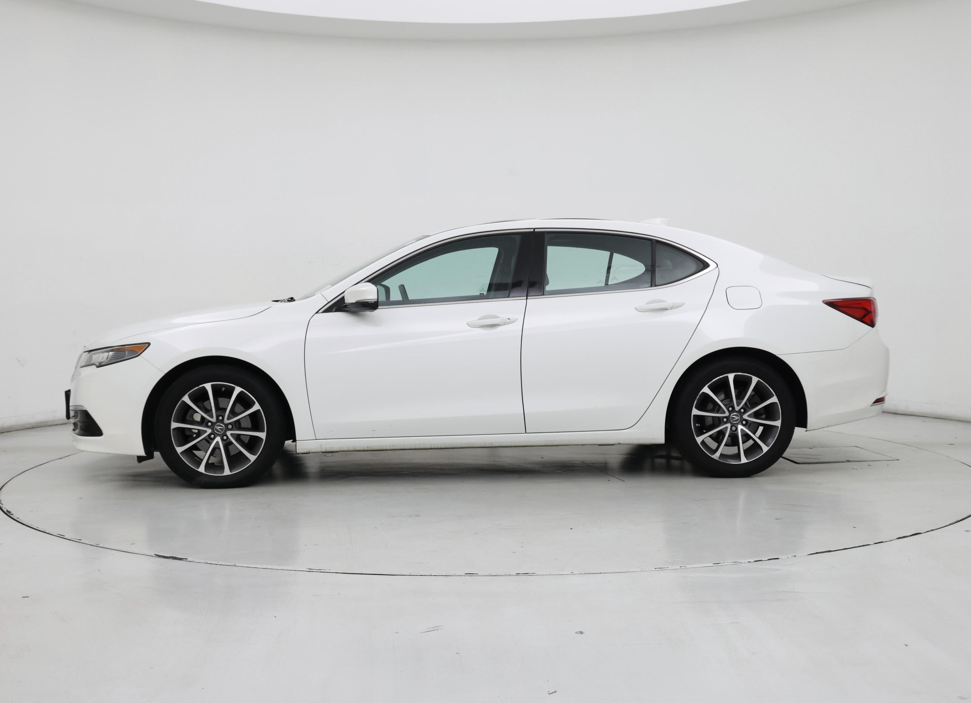 Thumbnail: 2015 Acura TLX - 3