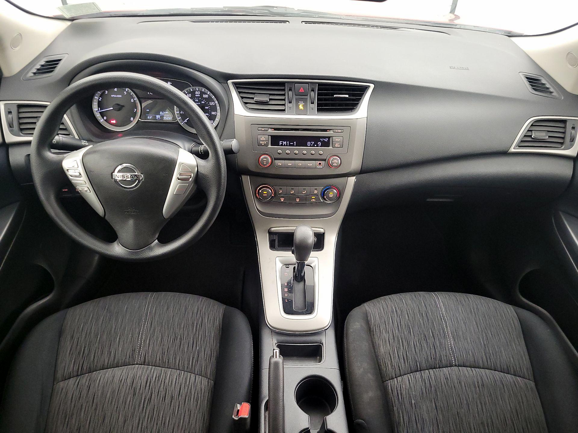Thumbnail: 2014 Nissan Sentra - 9