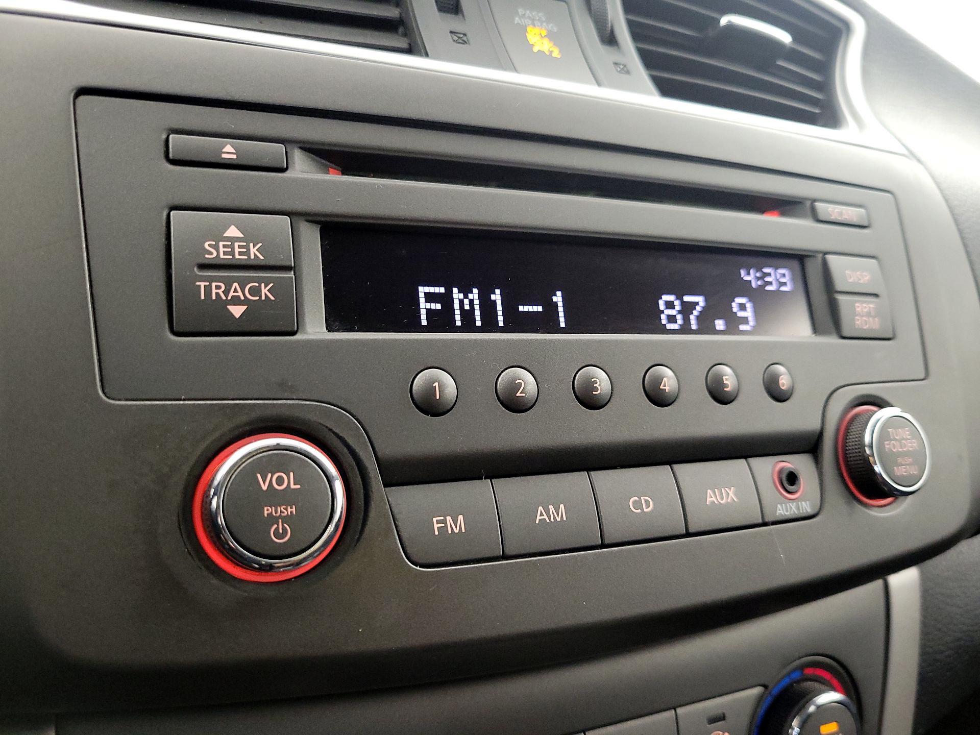 Thumbnail: 2014 Nissan Sentra - 14