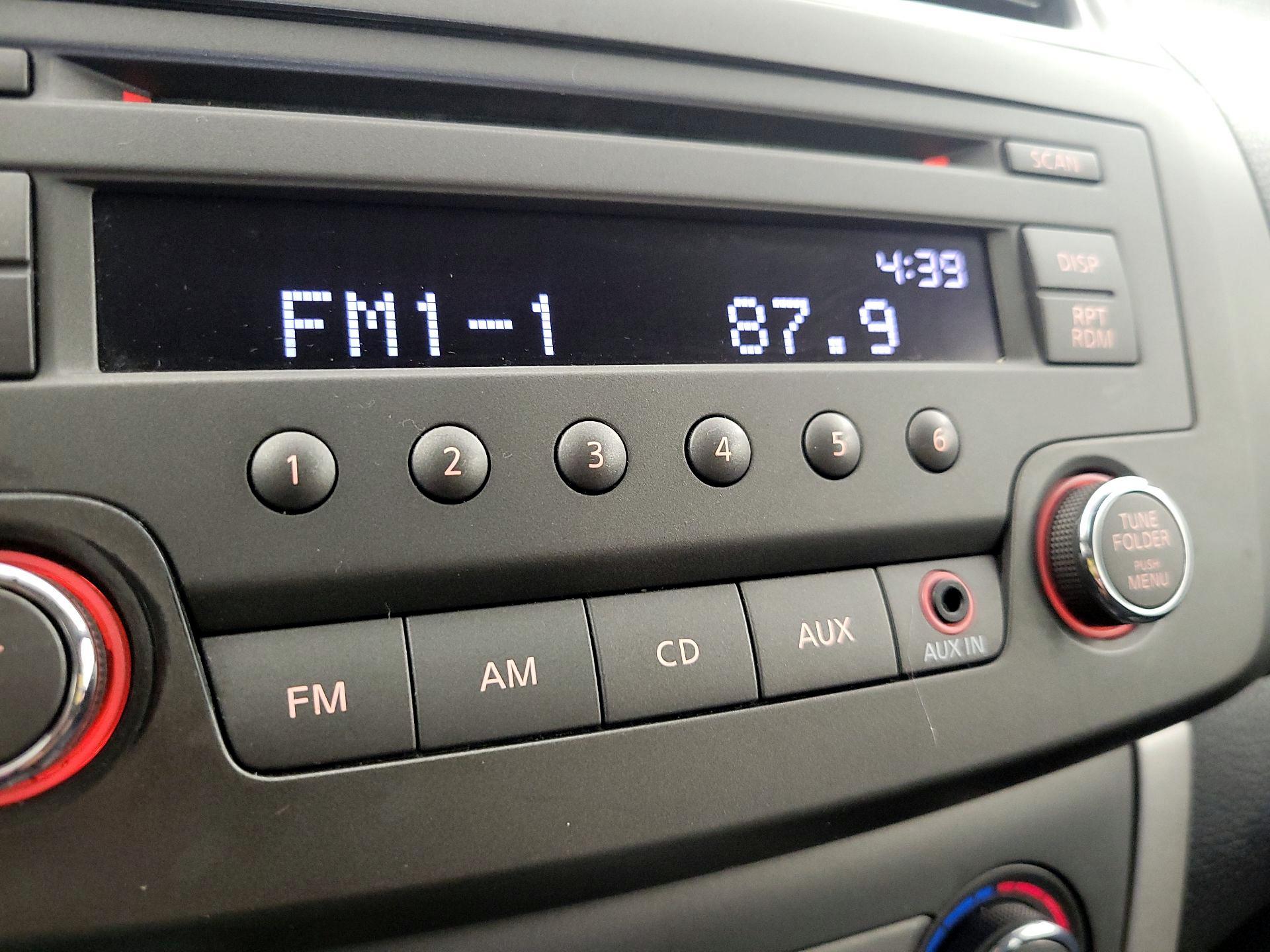 Thumbnail: 2014 Nissan Sentra - 17