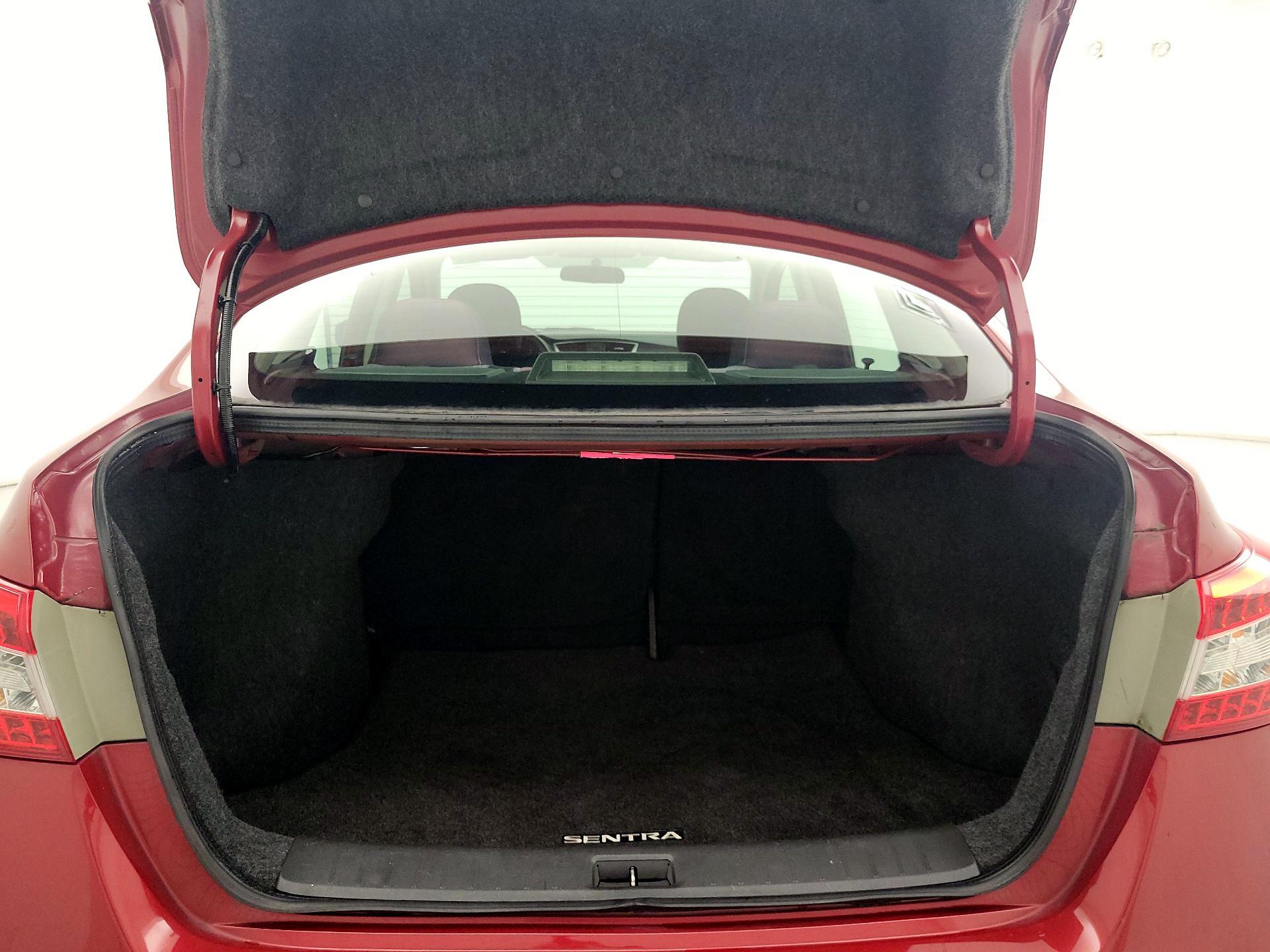Thumbnail: 2014 Nissan Sentra - 19