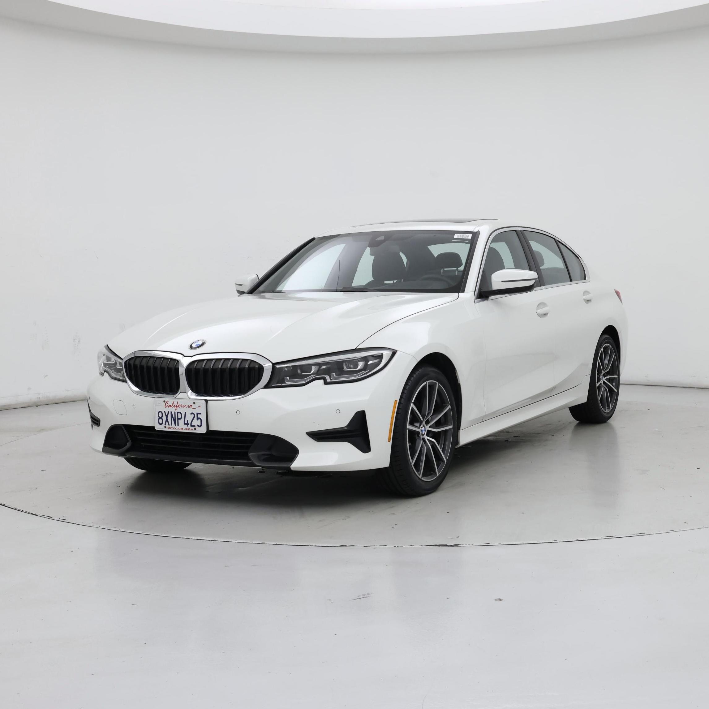 Thumbnail: 2019 BMW 3 Series - 4