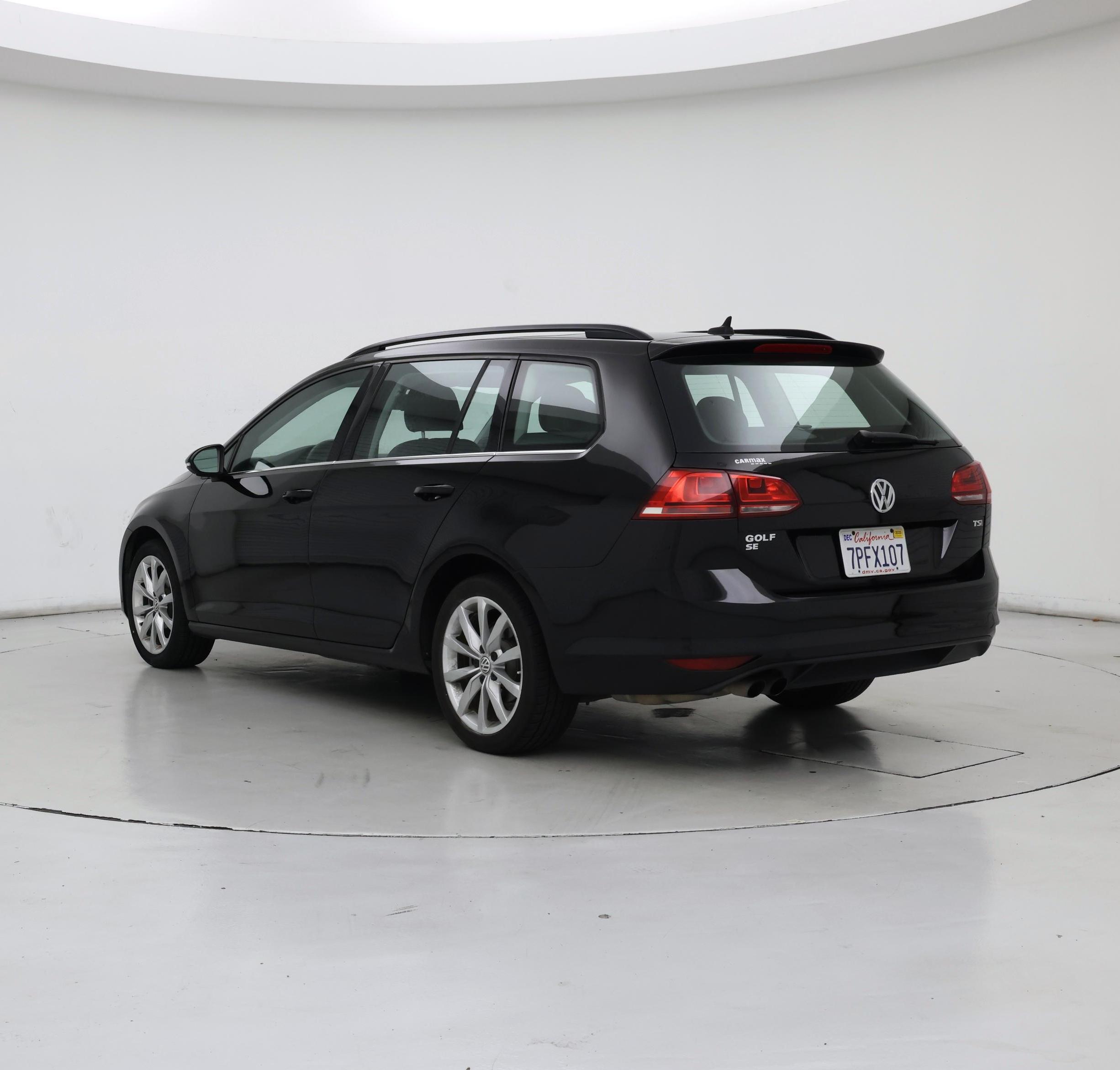Thumbnail: 2016 Volkswagen Golf - 2