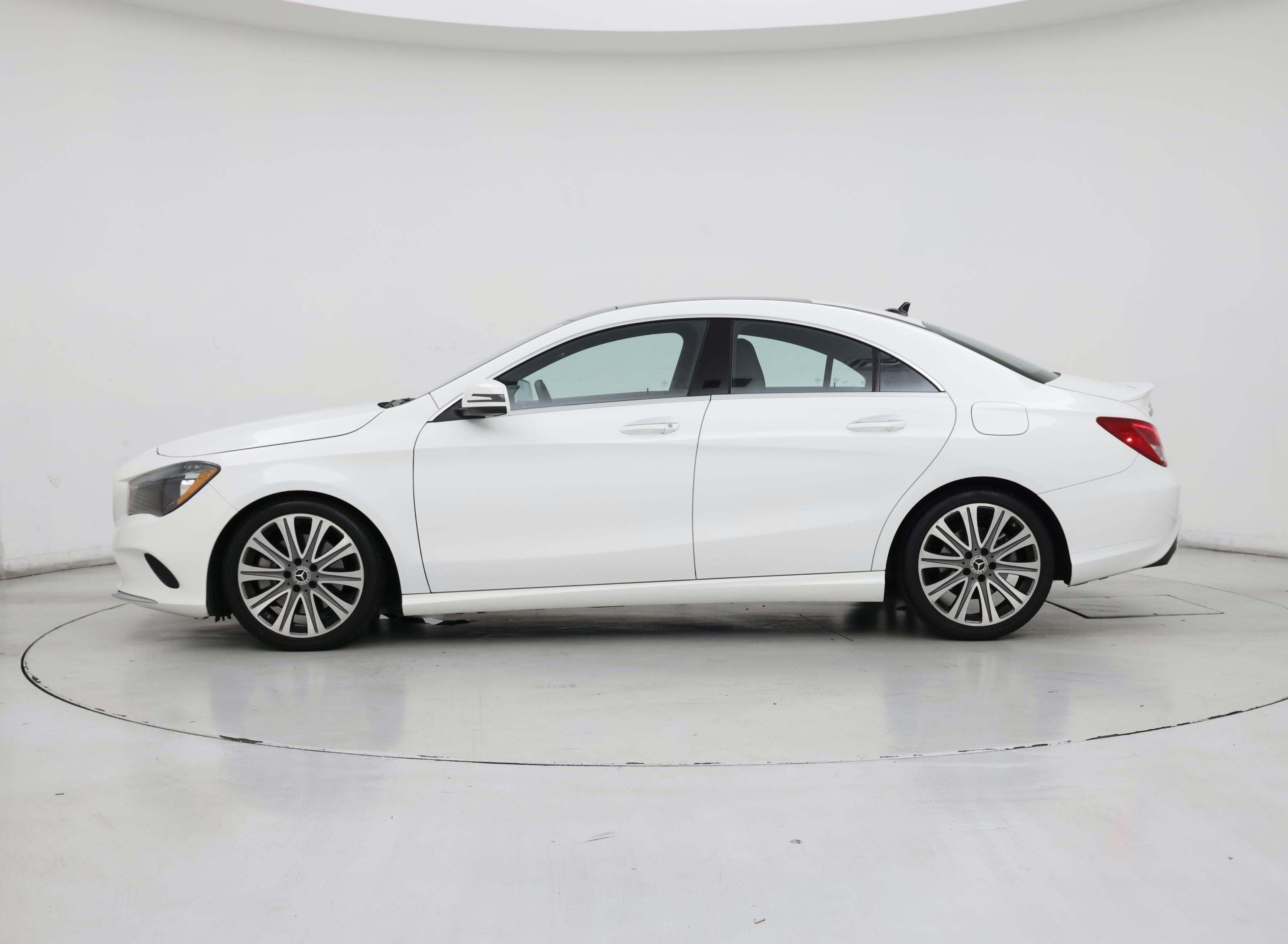 Thumbnail: 2019 Mercedes-Benz CLA - 3