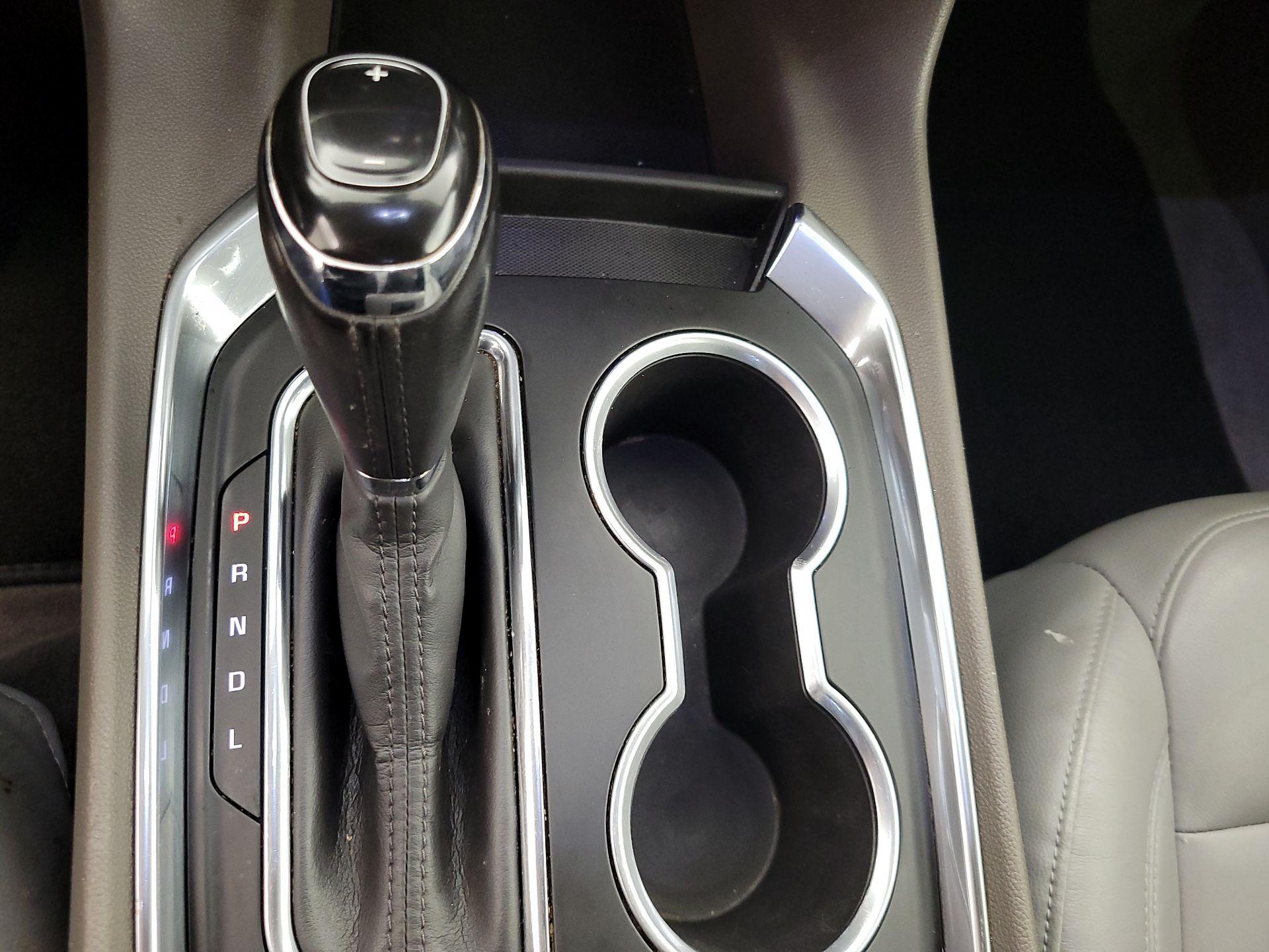 Thumbnail: 2020 Chevrolet Traverse - 17