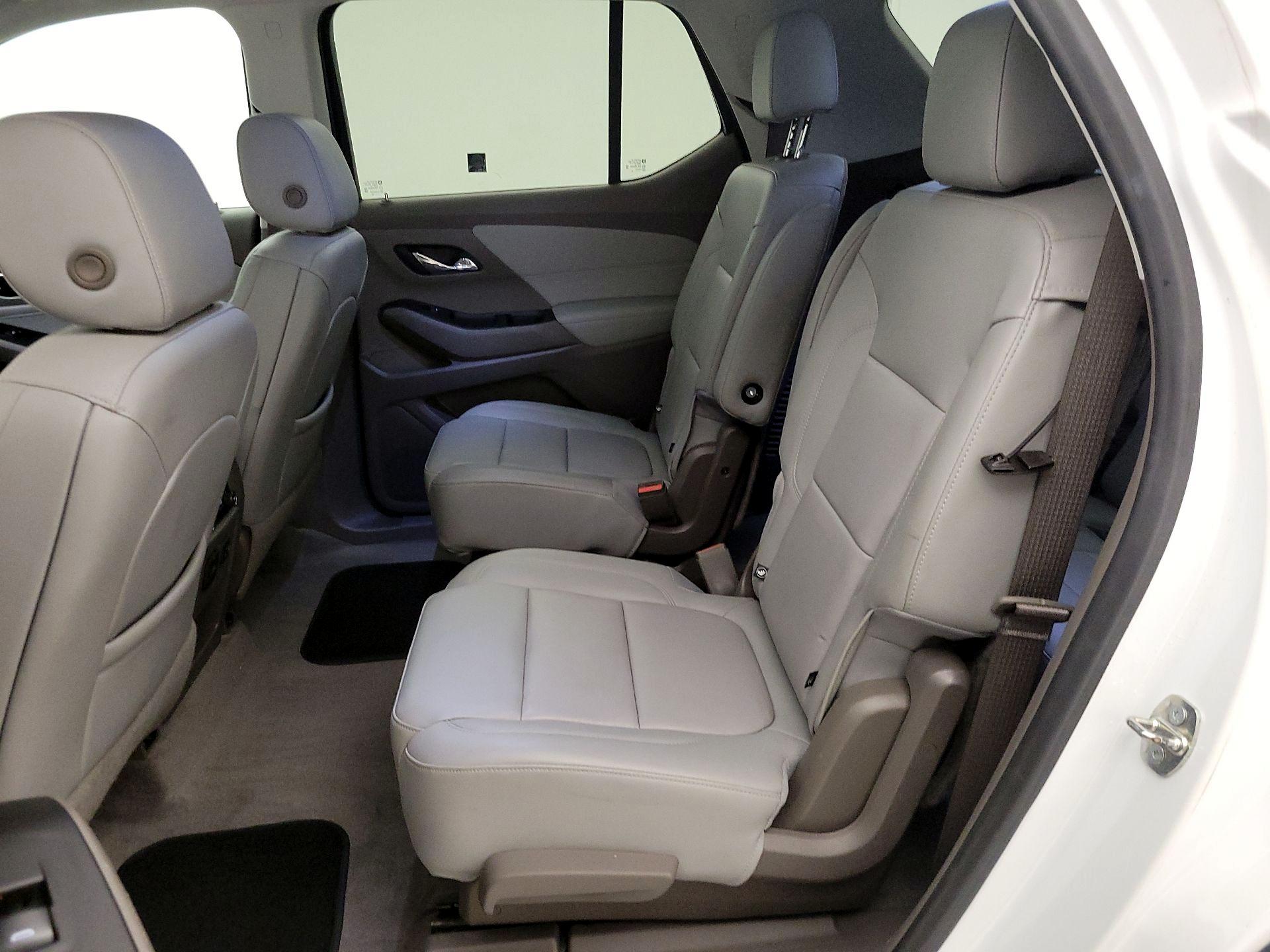 Thumbnail: 2020 Chevrolet Traverse - 19