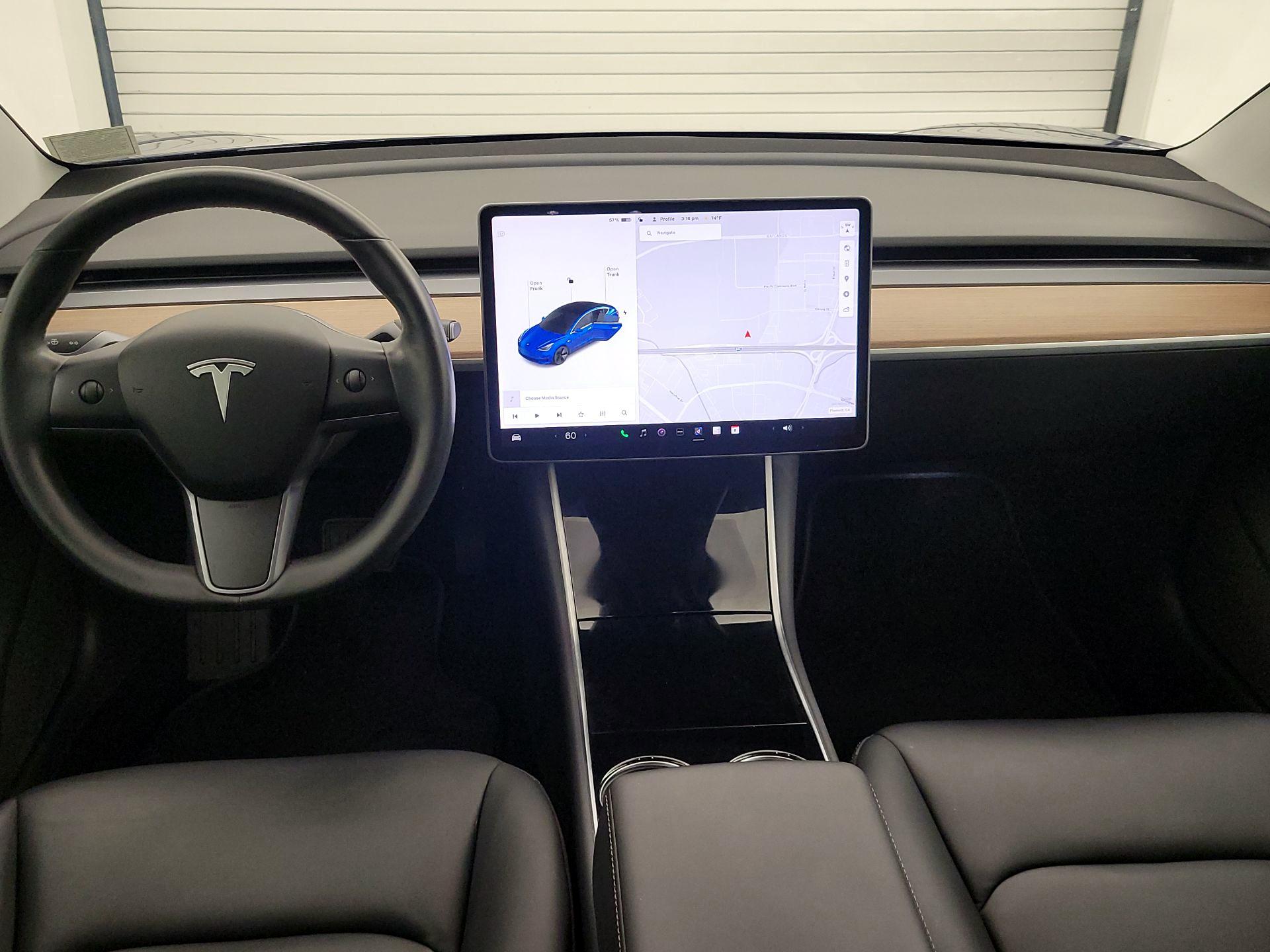 Thumbnail: 2018 Tesla Model 3 - 9