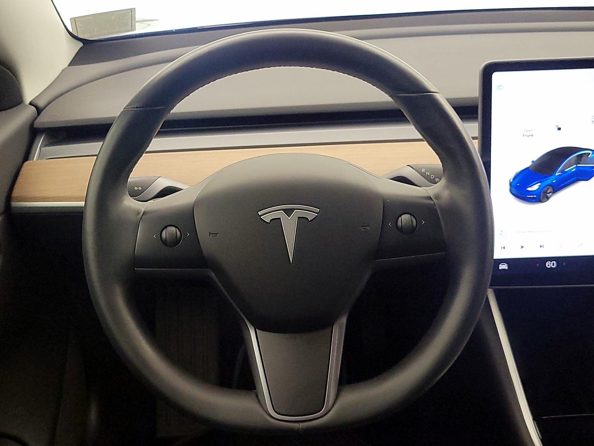 Thumbnail: 2018 Tesla Model 3 - 10