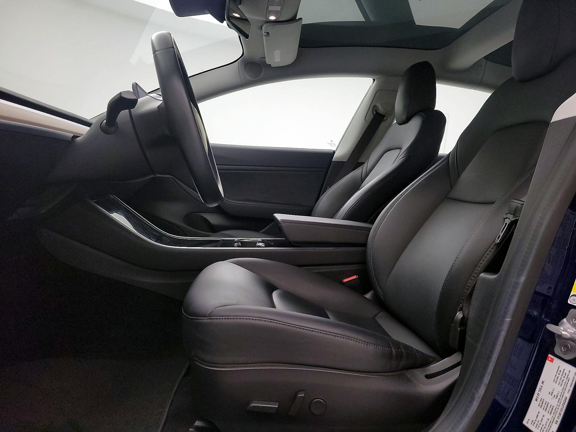 Thumbnail: 2018 Tesla Model 3 - 11