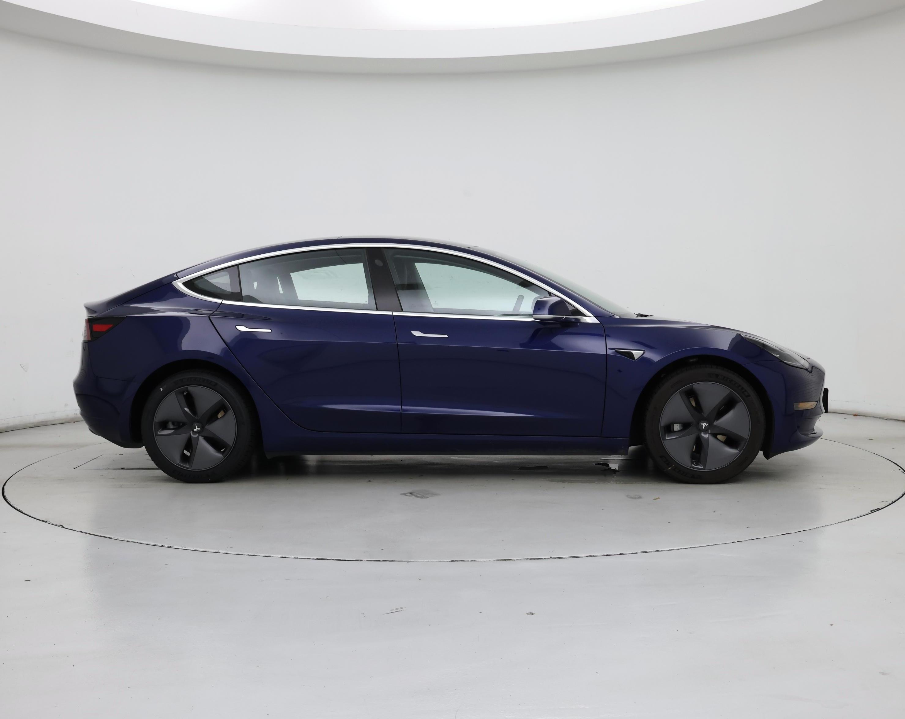 Thumbnail: 2018 Tesla Model 3 - 7