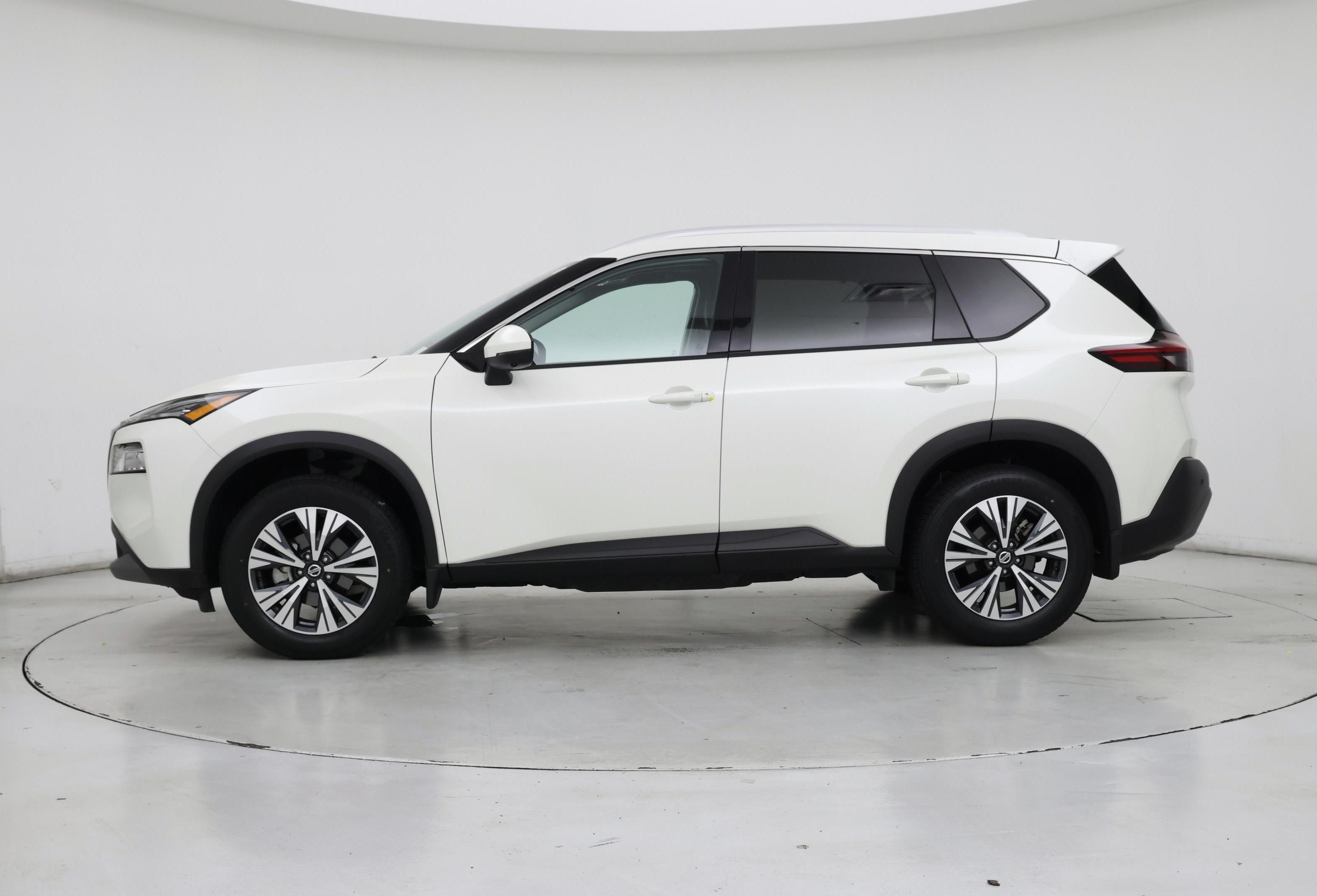 Thumbnail: 2021 Nissan Rogue - 3
