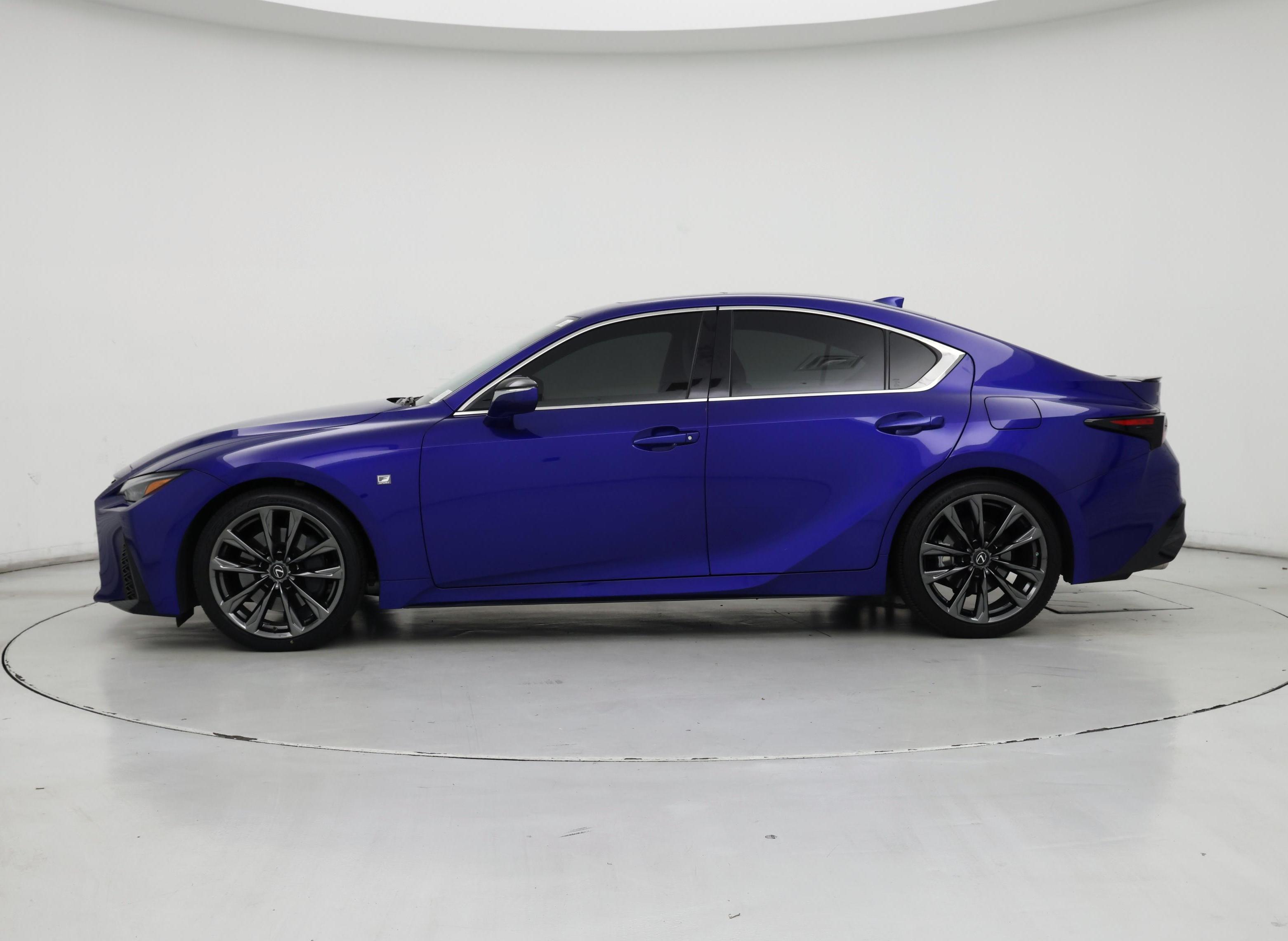 Thumbnail: 2022 Lexus IS - 3