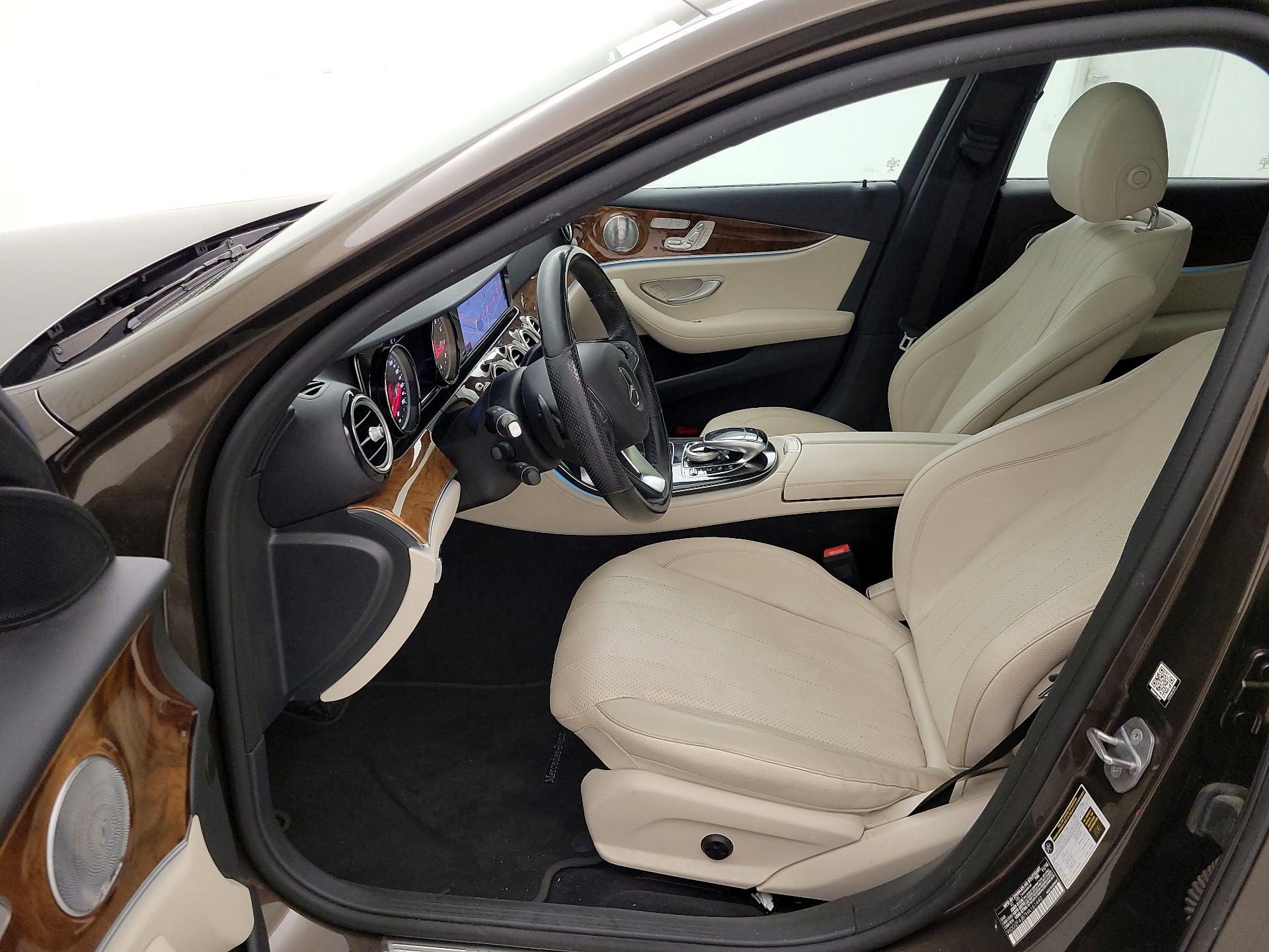 Thumbnail: 2017 Mercedes-Benz E-Class - 11