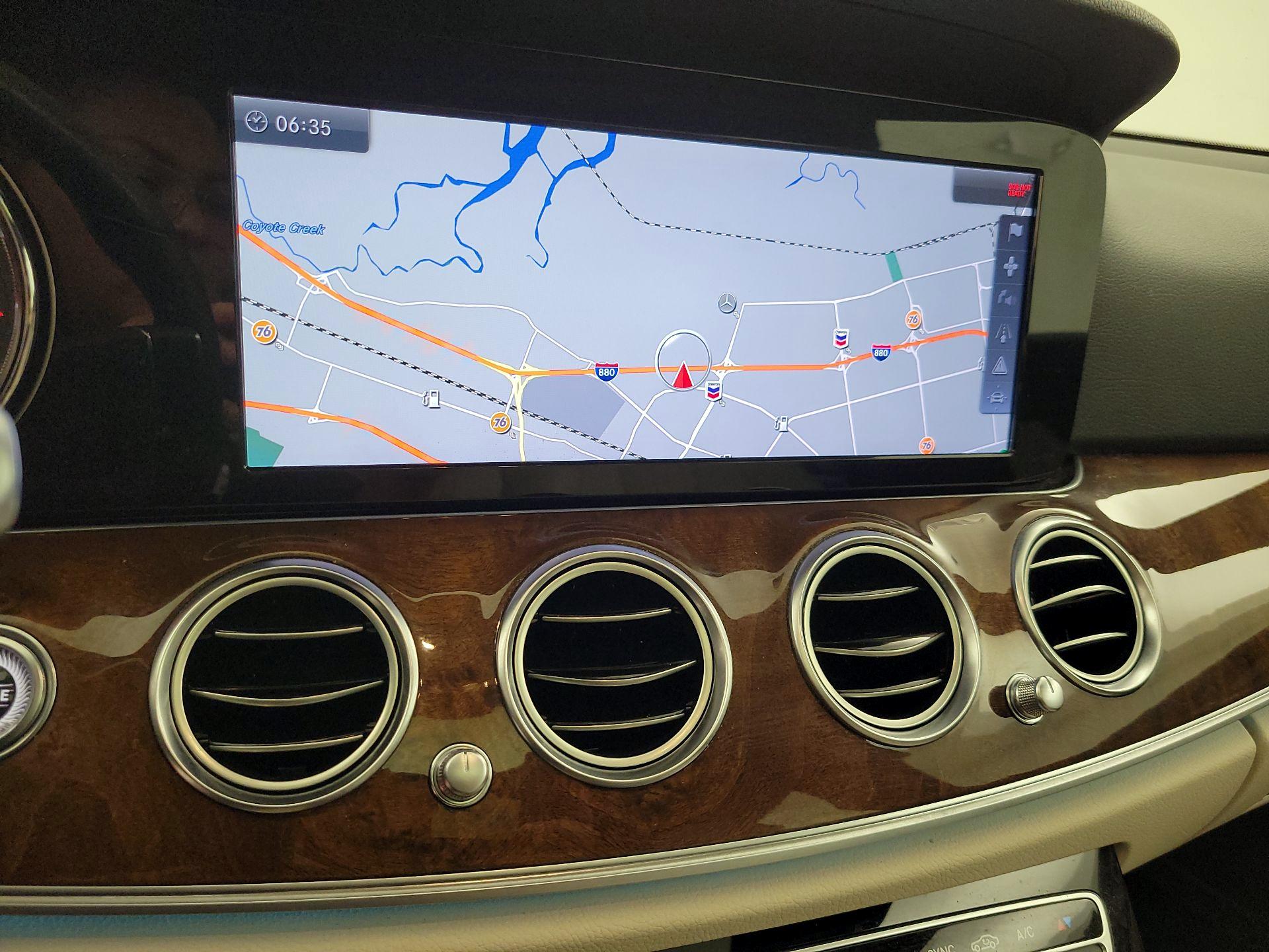 Thumbnail: 2017 Mercedes-Benz E-Class - 14