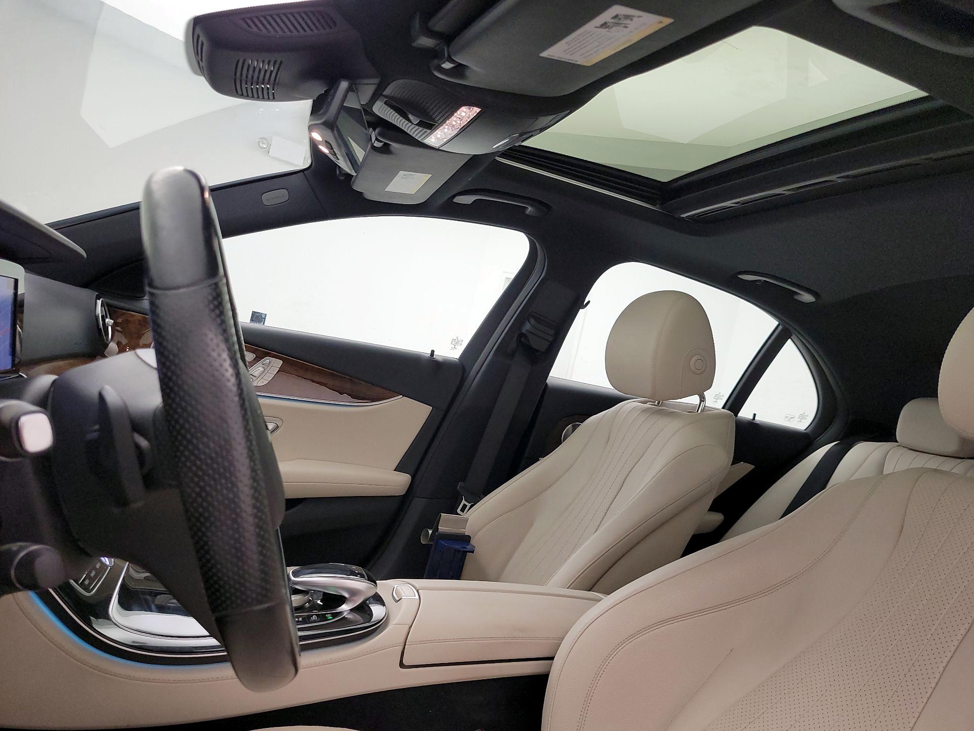 Thumbnail: 2017 Mercedes-Benz E-Class - 20