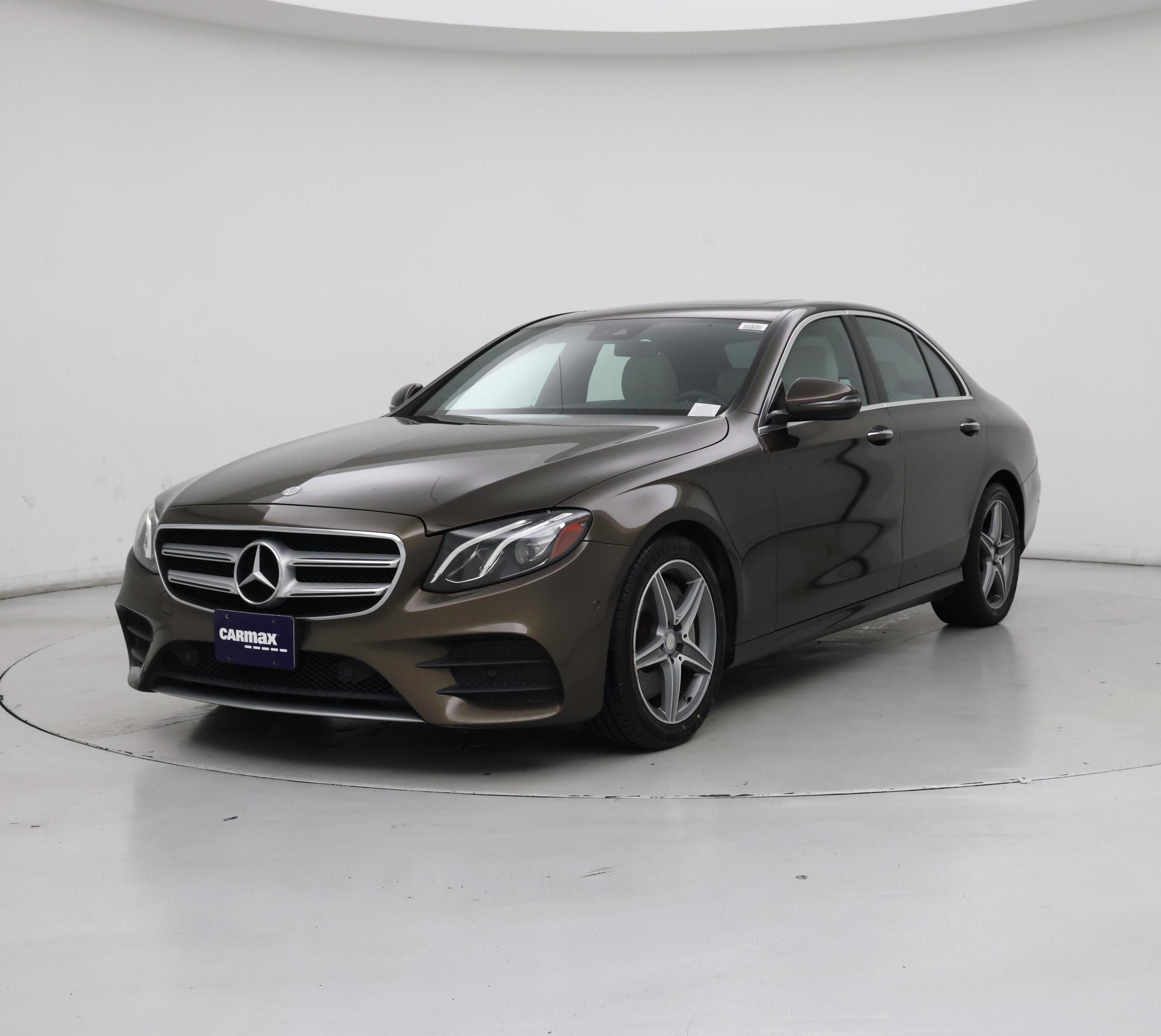 Thumbnail: 2017 Mercedes-Benz E-Class - 4