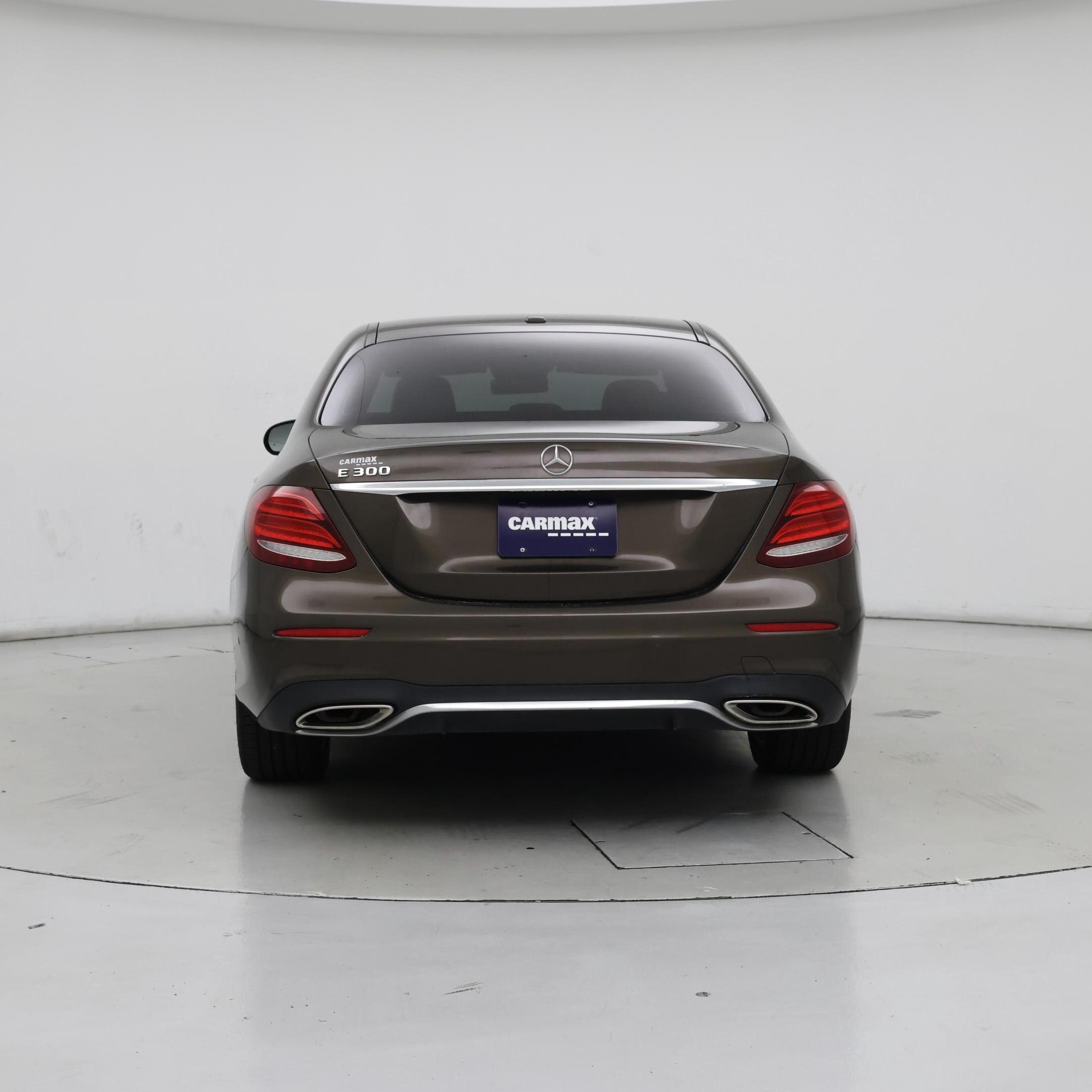 Thumbnail: 2017 Mercedes-Benz E-Class - 6