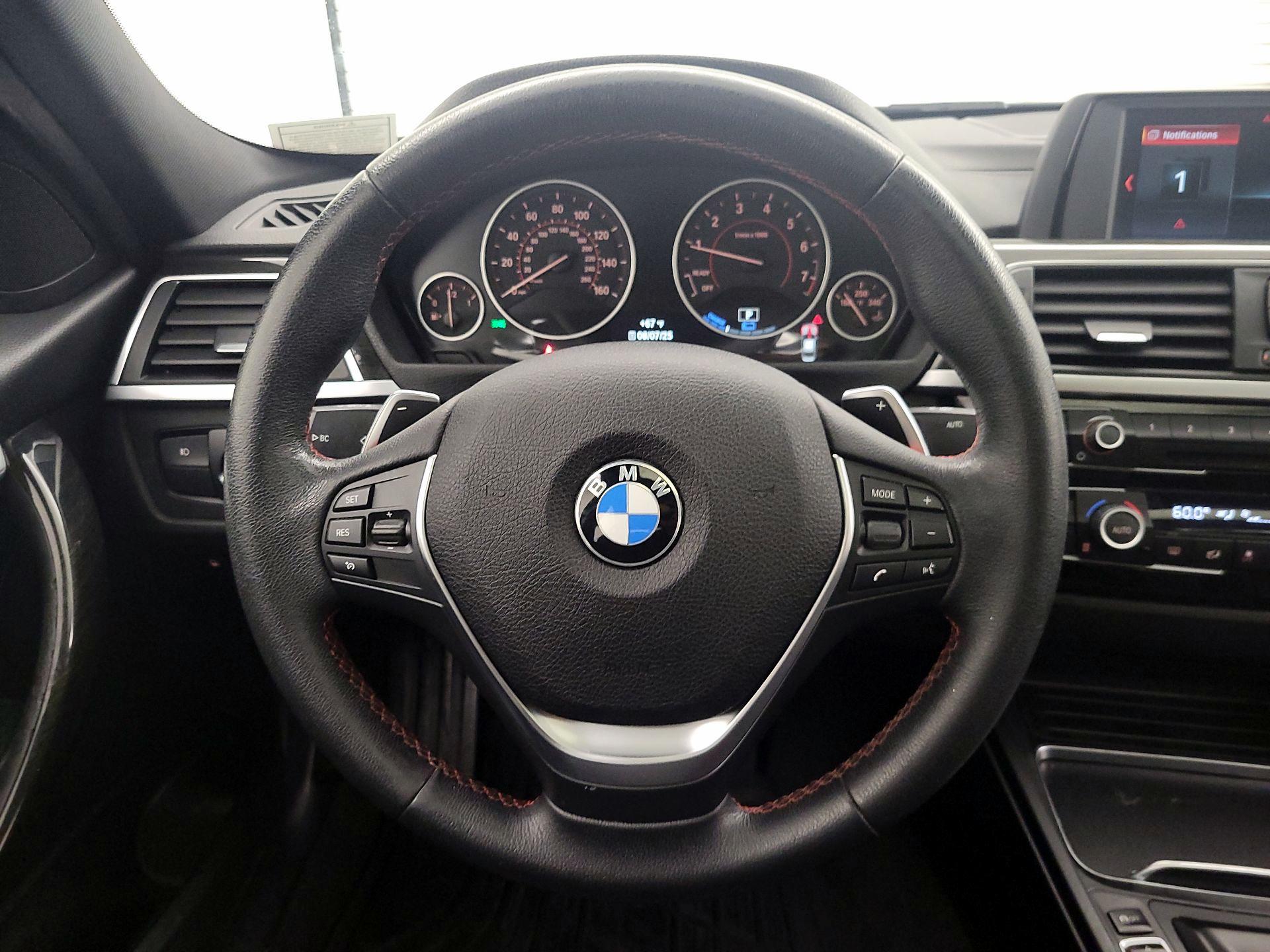 Thumbnail: 2018 BMW 3 Series - 10