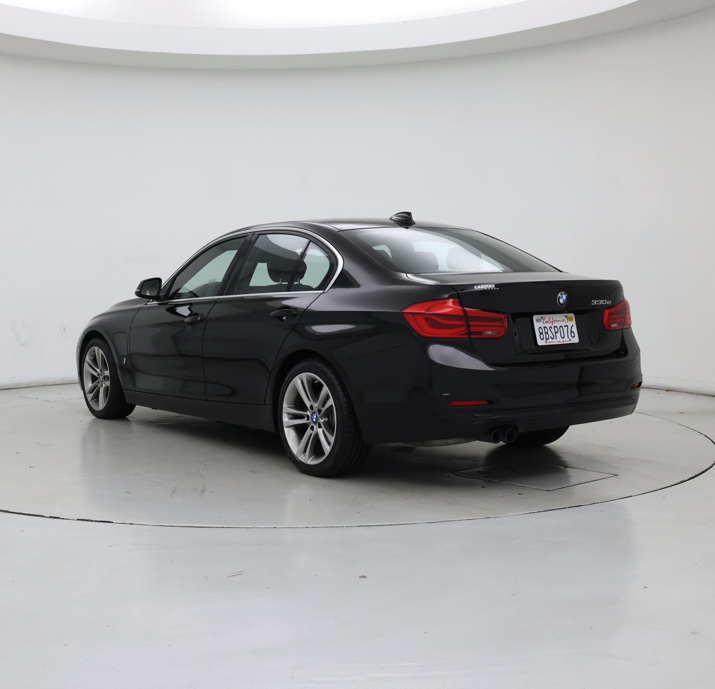 Thumbnail: 2018 BMW 3 Series - 2