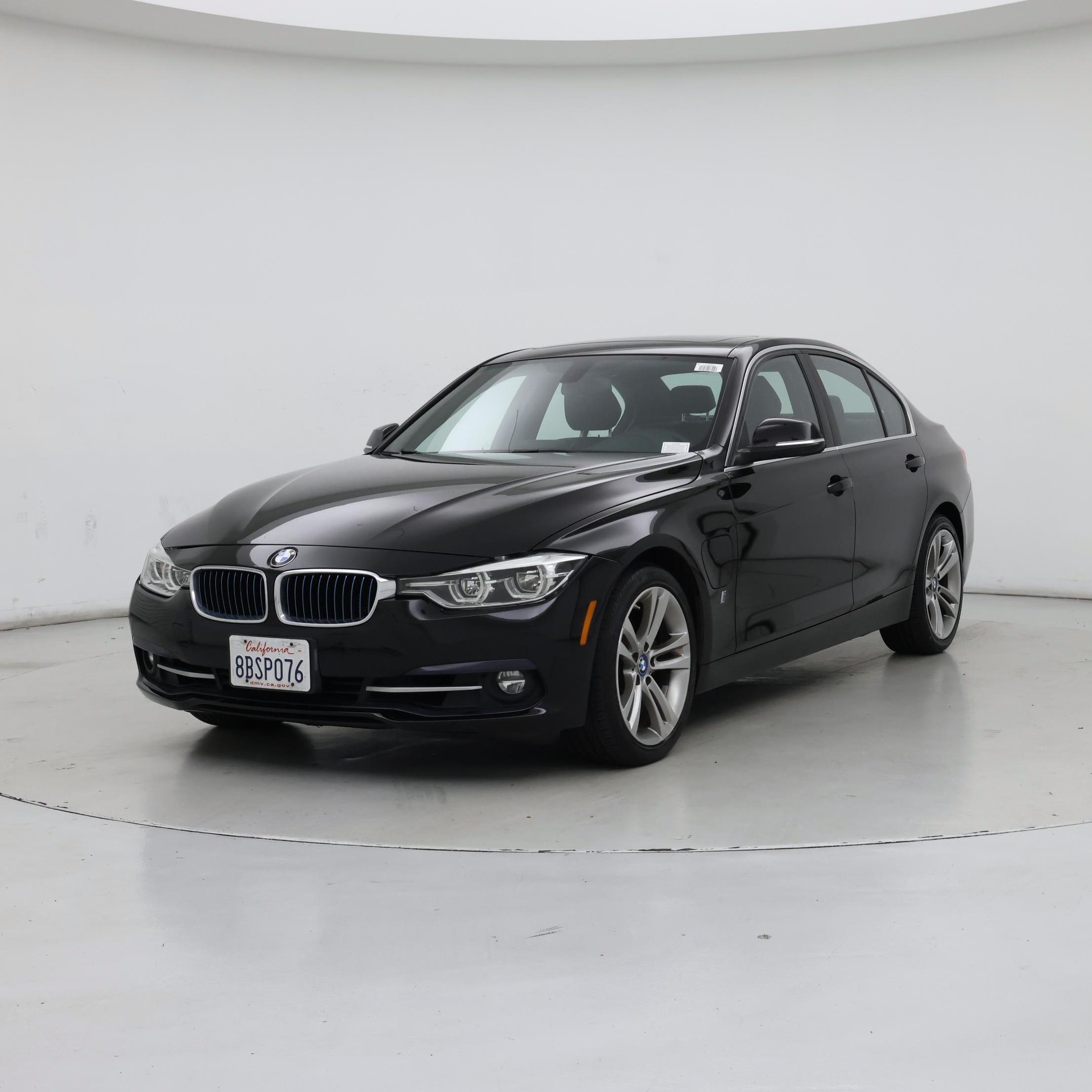 Thumbnail: 2018 BMW 3 Series - 4