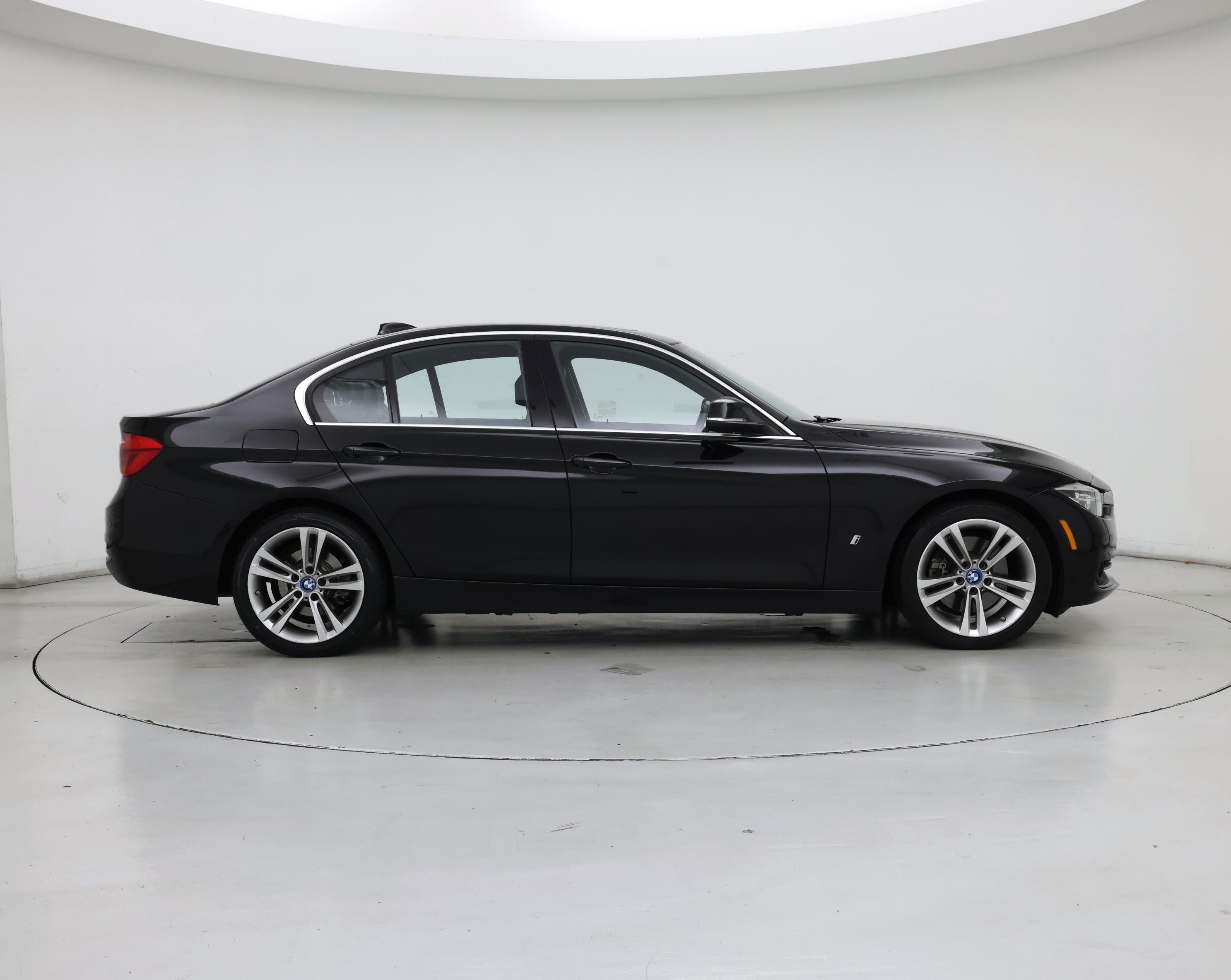 Thumbnail: 2018 BMW 3 Series - 7
