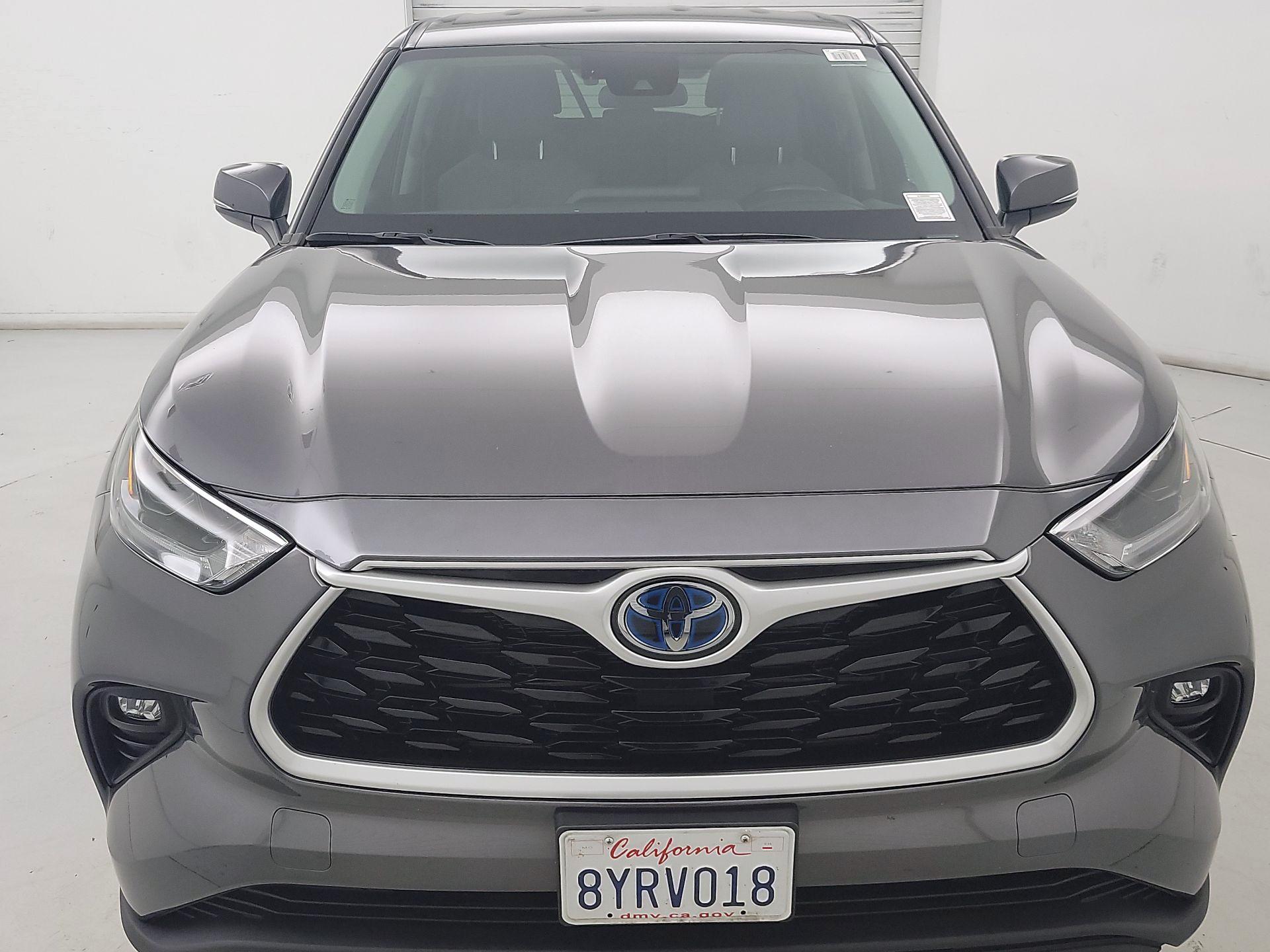Thumbnail: 2021 Toyota Highlander - 2