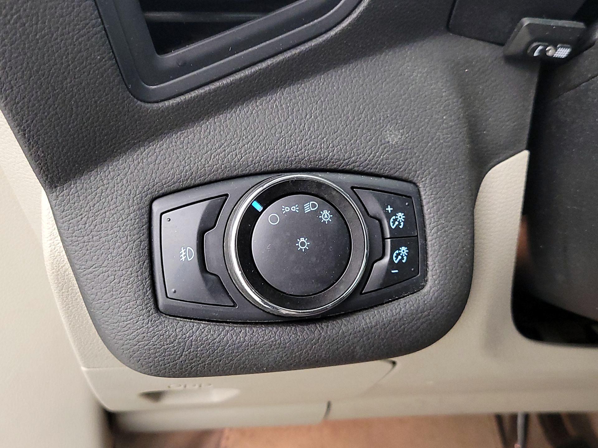 Thumbnail: 2014 Ford Escape - 13